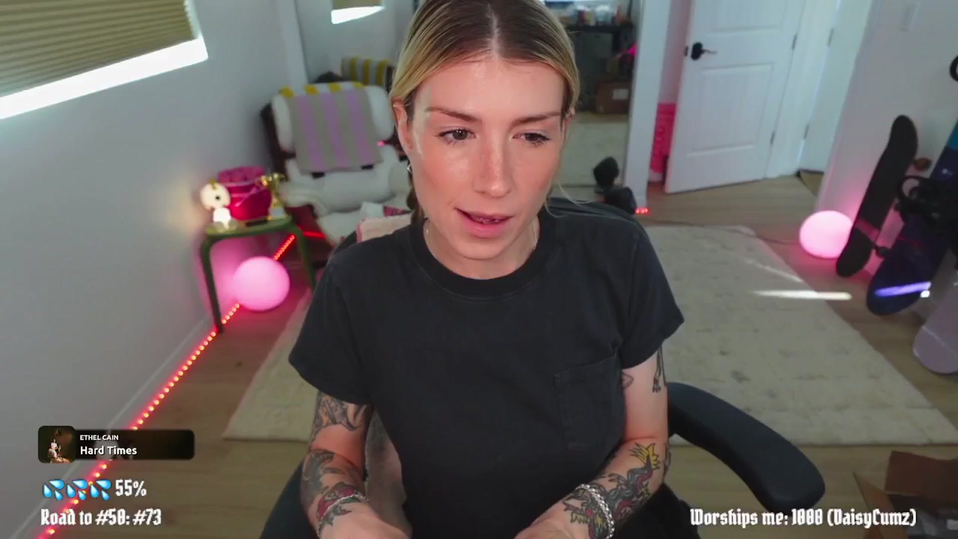 Gallery image thumbnail from stoney_fox's myfreecams stream on, 04/06/2026, 23:52 image 1 of 20