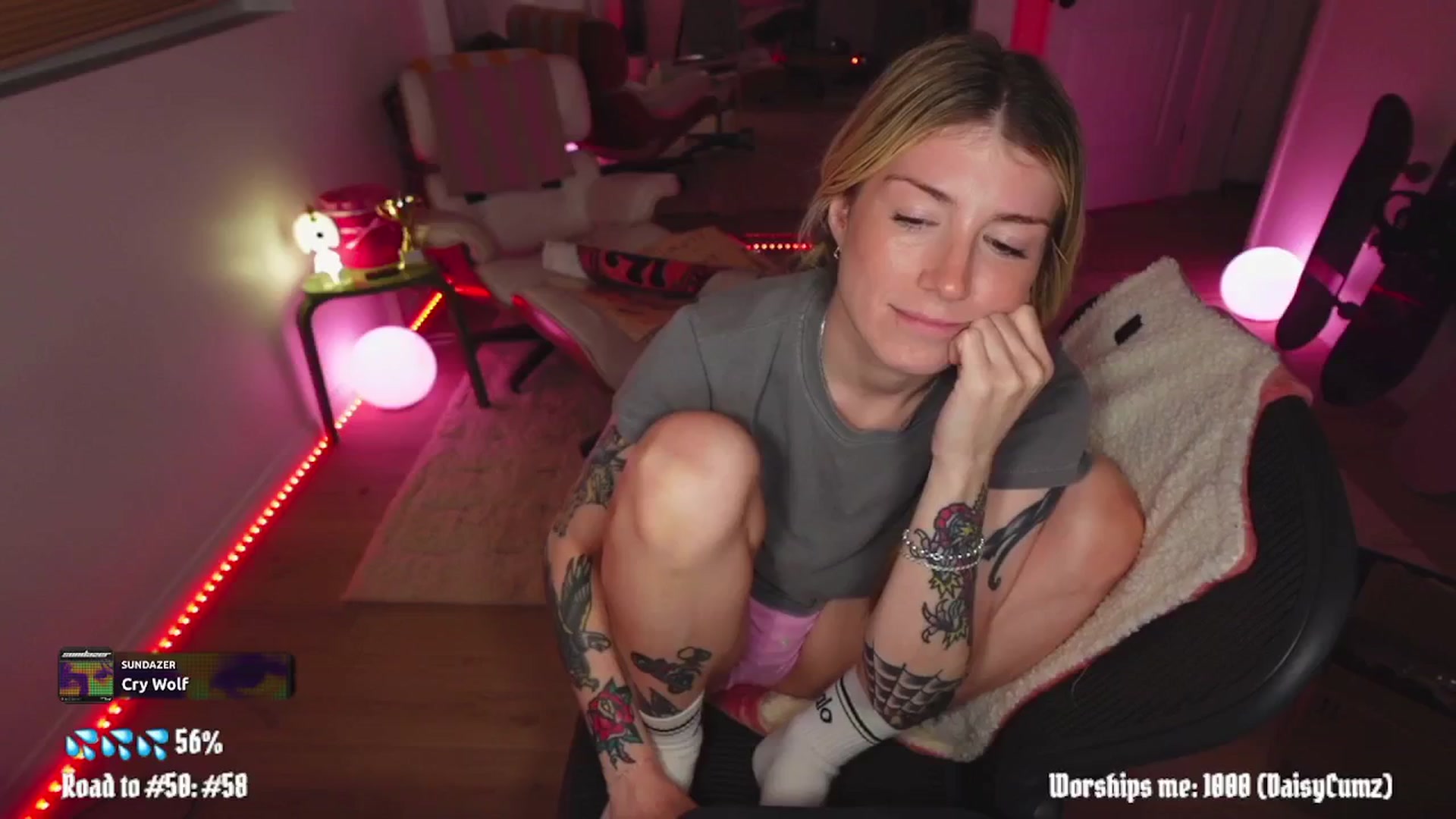 Gallery image thumbnail from stoney_fox's myfreecams stream on, 04/07/2026, 07:11 image 15 of 20