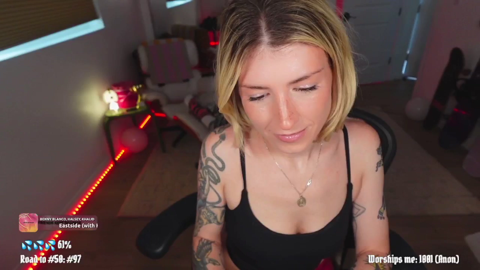 Gallery image thumbnail from stoney_fox's myfreecams stream on, 04/10/2026, 03:02 image 13 of 20