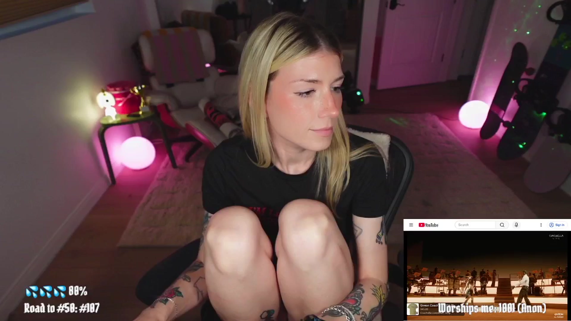 Gallery image thumbnail from stoney_fox's myfreecams stream on, 04/12/2026, 03:27 image 13 of 20