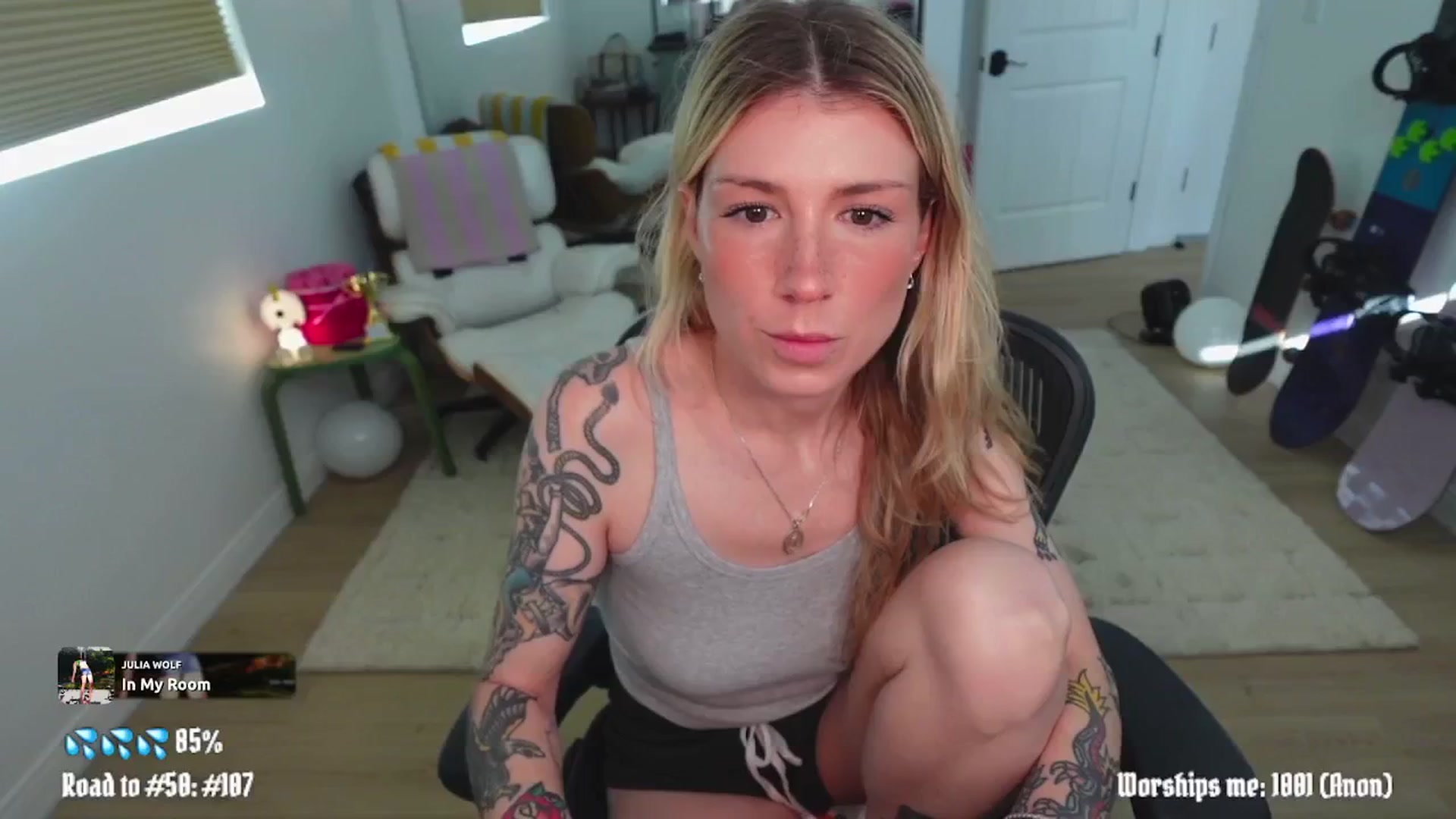 Gallery image thumbnail from stoney_fox's myfreecams stream on, 04/13/2026, 24:24 image 4 of 20