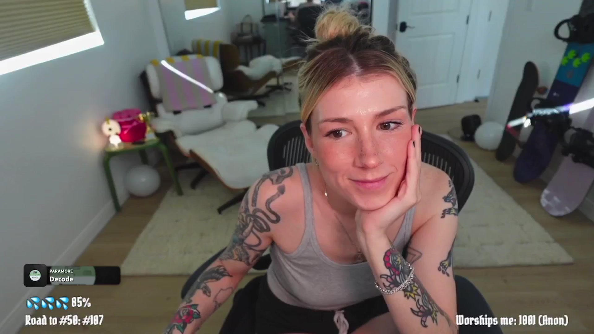 Gallery image thumbnail from stoney_fox's myfreecams stream on, 04/13/2026, 24:24 image 12 of 20