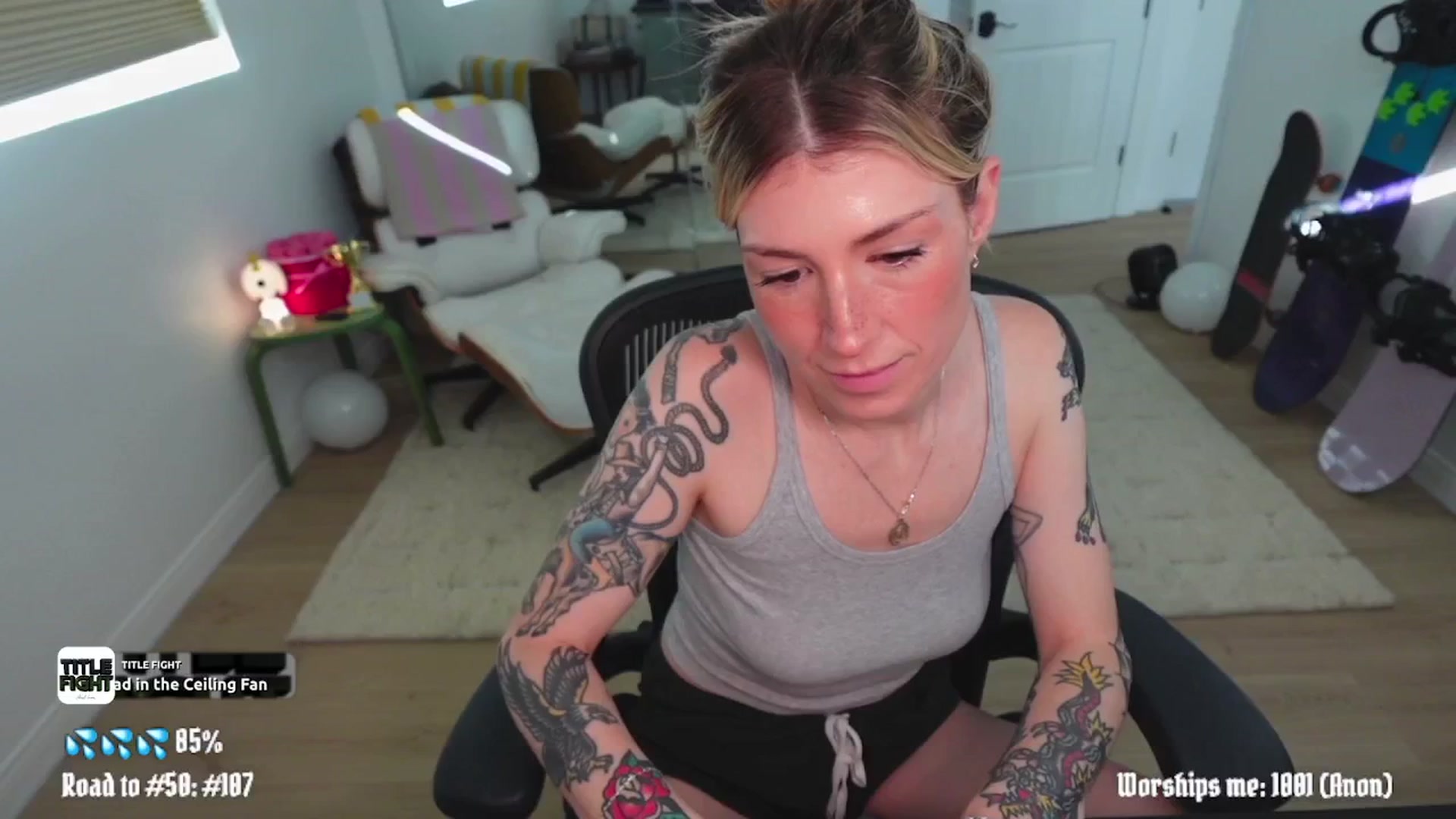 Gallery image thumbnail from stoney_fox's myfreecams stream on, 04/13/2026, 24:24 image 18 of 20