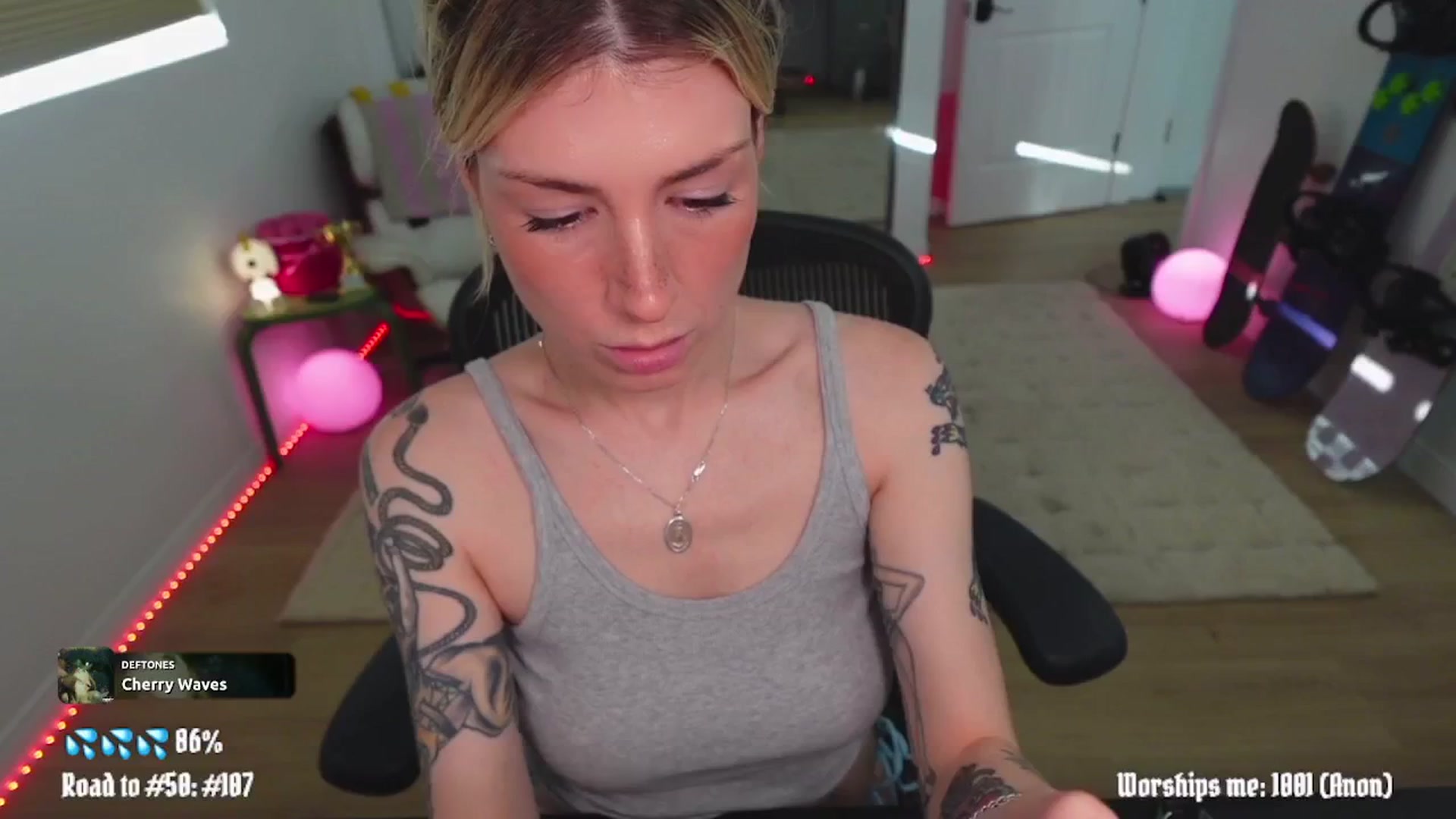 Gallery image thumbnail from stoney_fox's myfreecams stream on, 04/13/2026, 01:26 image 20 of 20