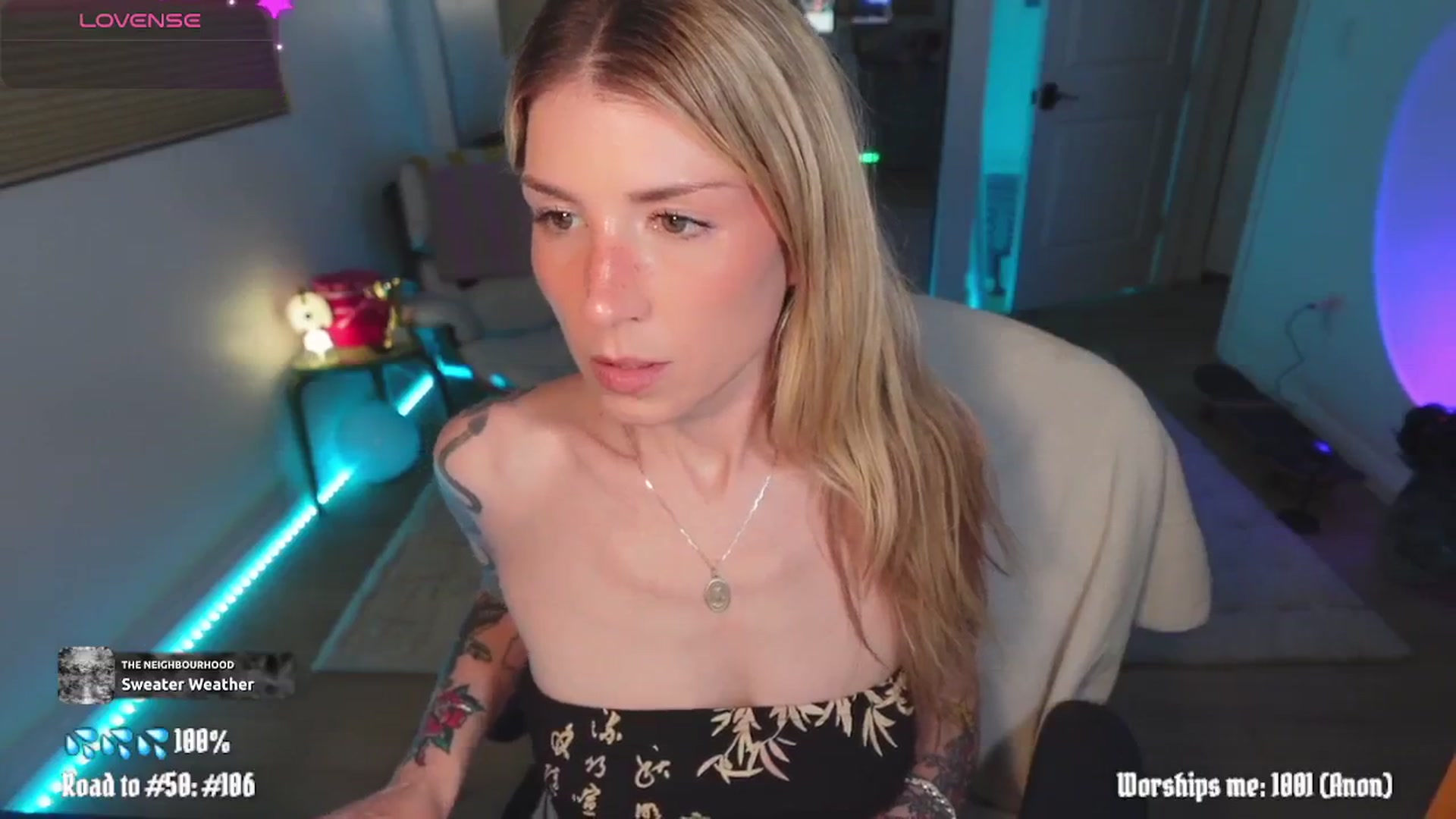 Gallery image thumbnail from stoney_fox's myfreecams stream on, 04/18/2026, 05:22 image 8 of 20