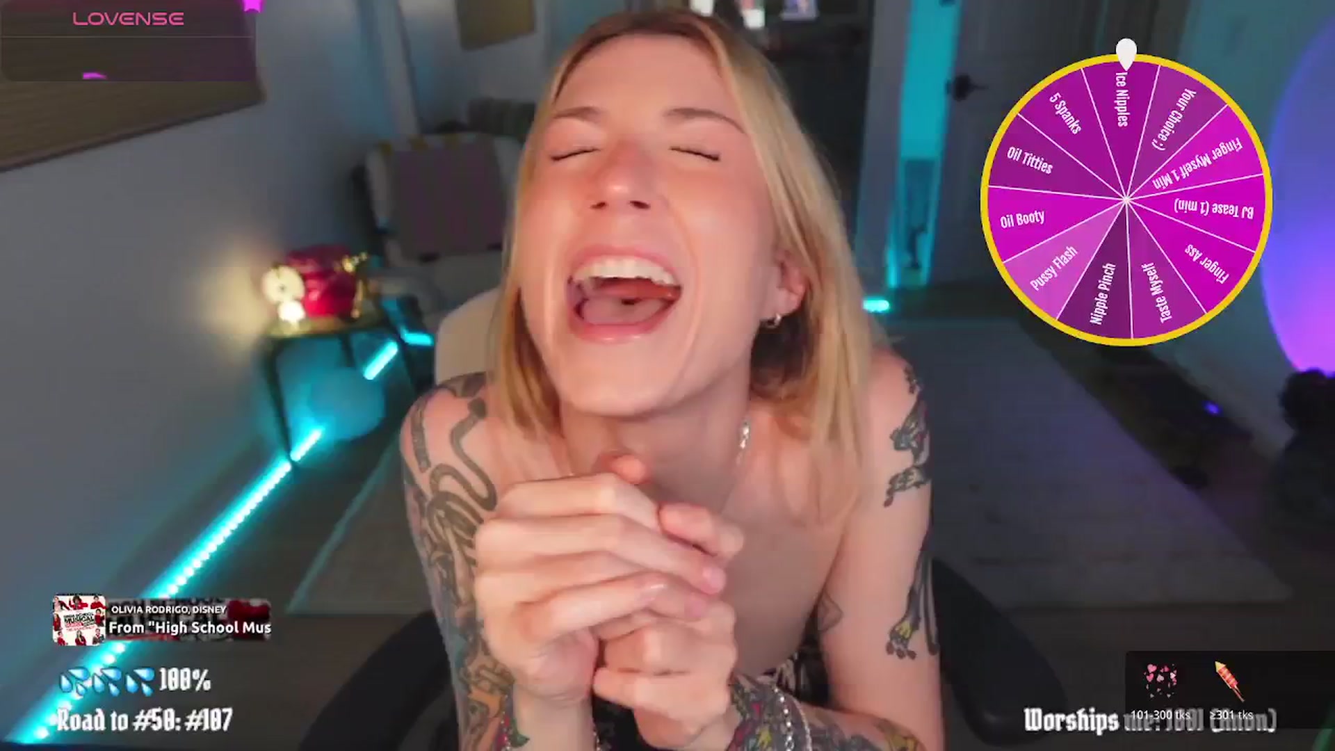 Gallery image thumbnail from stoney_fox's myfreecams stream on, 04/18/2026, 05:22 image 1 of 20