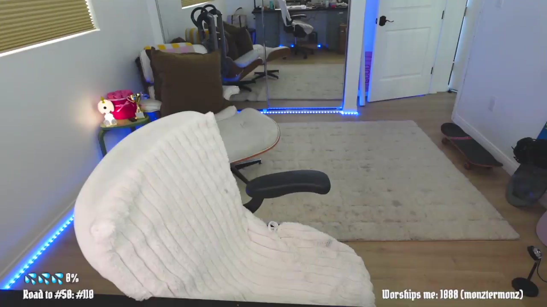 Gallery image thumbnail from stoney_fox's myfreecams stream on, 04/24/2026, 02:28 image 6 of 20