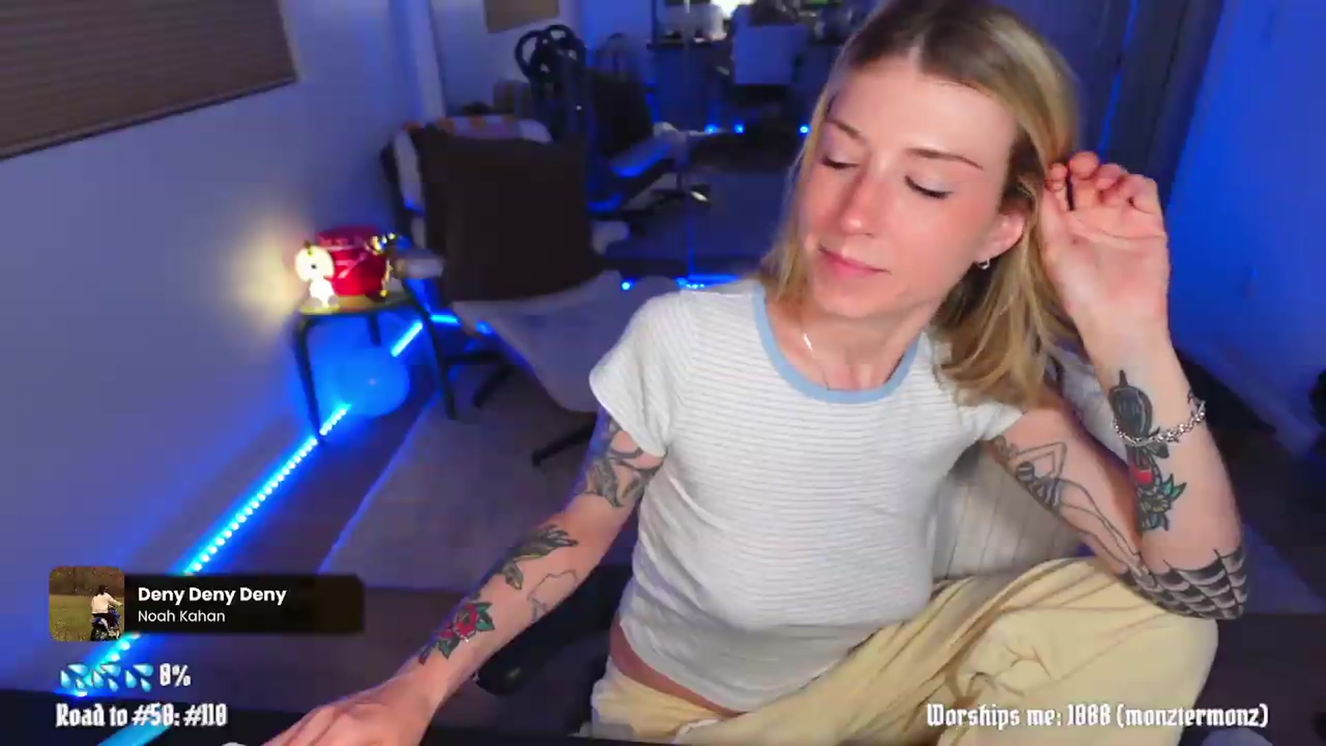Gallery image thumbnail from stoney_fox's myfreecams stream on, 04/25/2026, 04:57 image 3 of 20