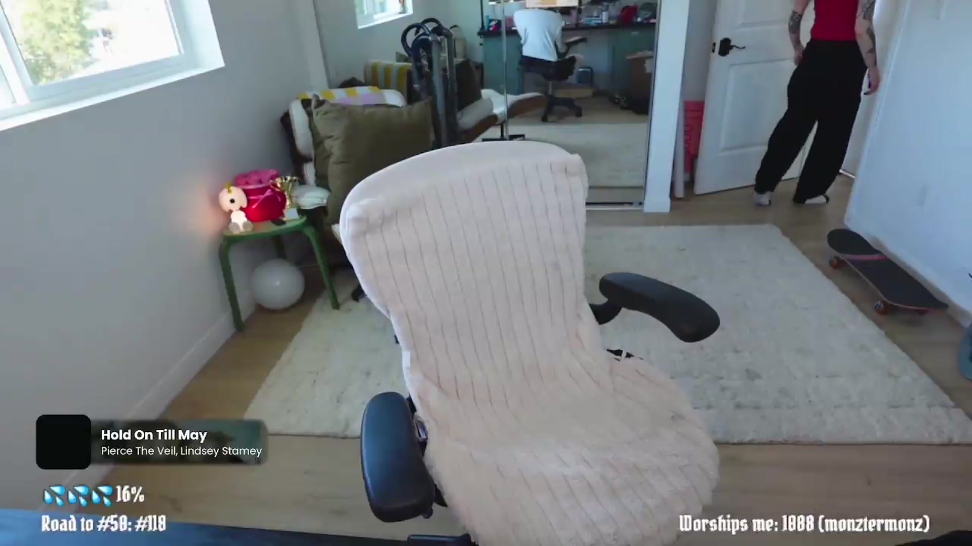 Gallery image thumbnail from stoney_fox's myfreecams stream on, 04/26/2026, 21:42 image 19 of 20