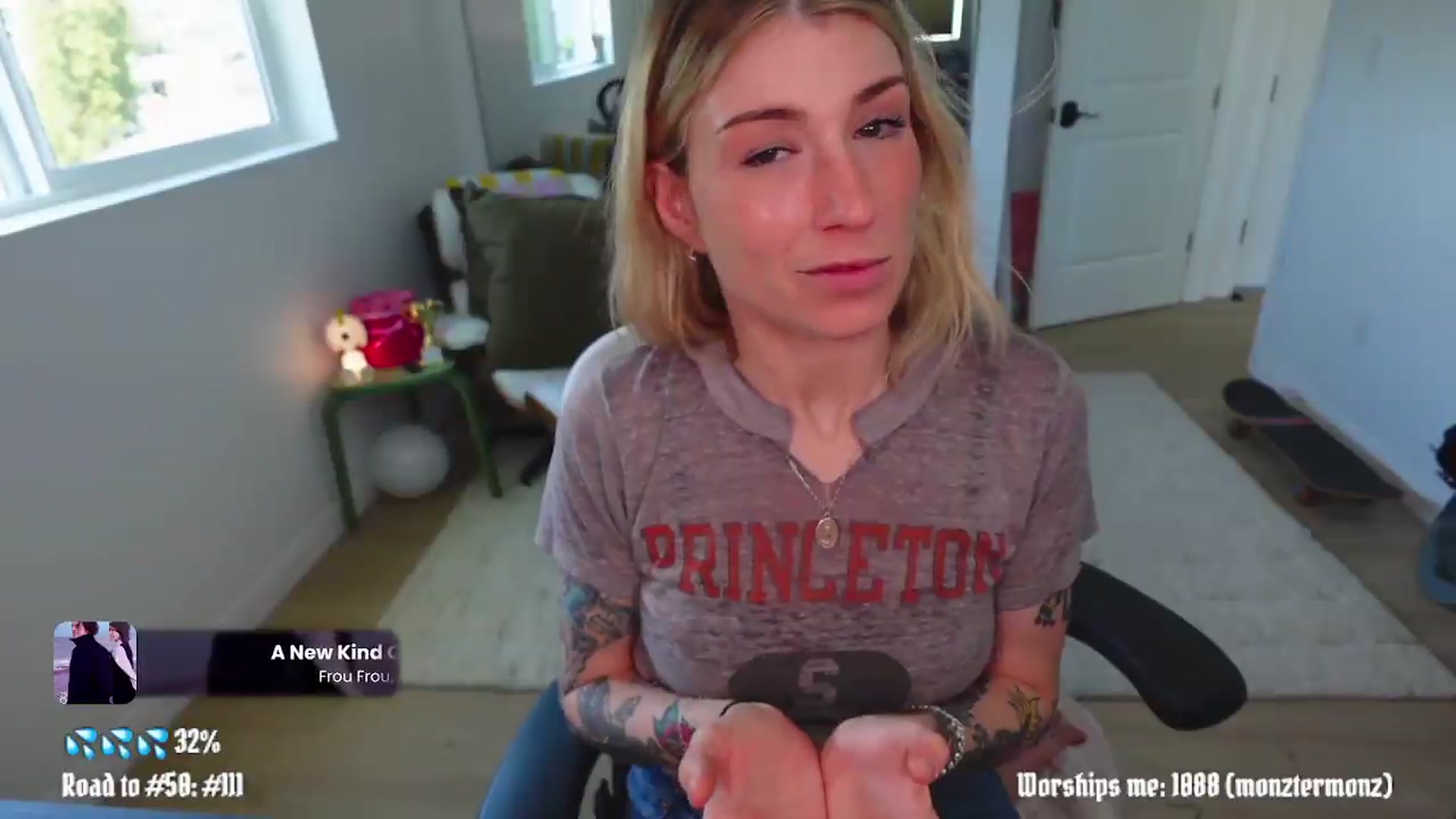 Gallery image thumbnail from stoney_fox's myfreecams stream on, 04/27/2026, 21:03 image 17 of 20