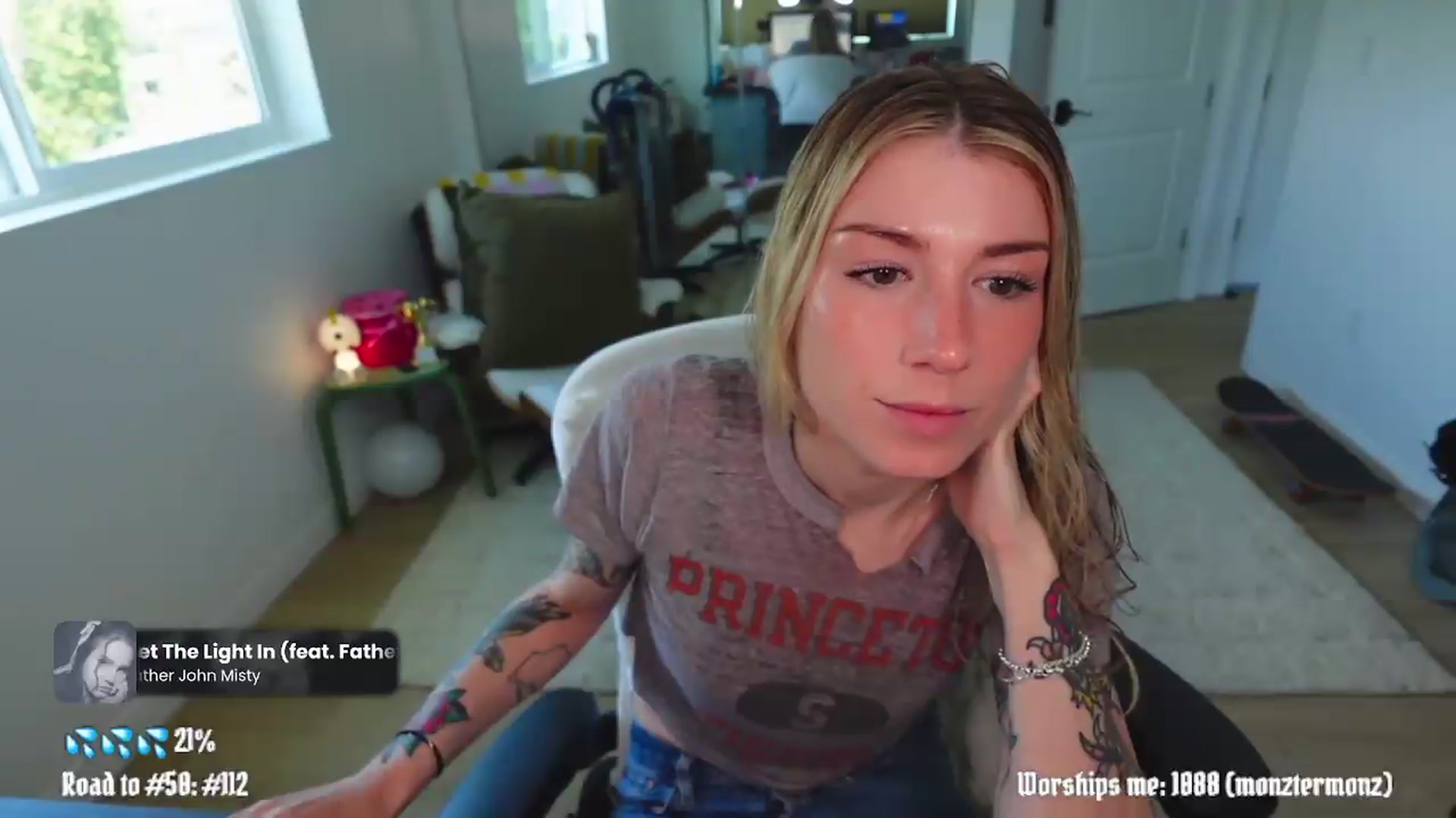 Gallery image thumbnail from stoney_fox's myfreecams stream on, 04/27/2026, 21:03 image 3 of 20