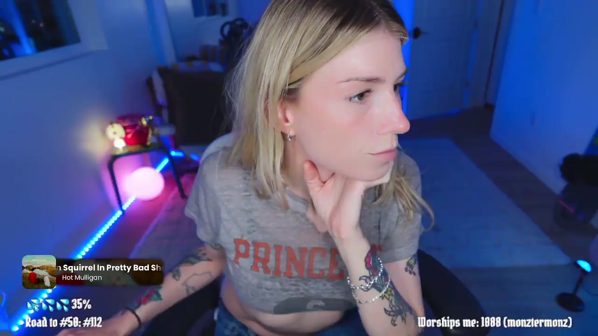 Gallery image thumbnail from stoney_fox's myfreecams stream on, 04/28/2026, 03:13 image 14 of 20