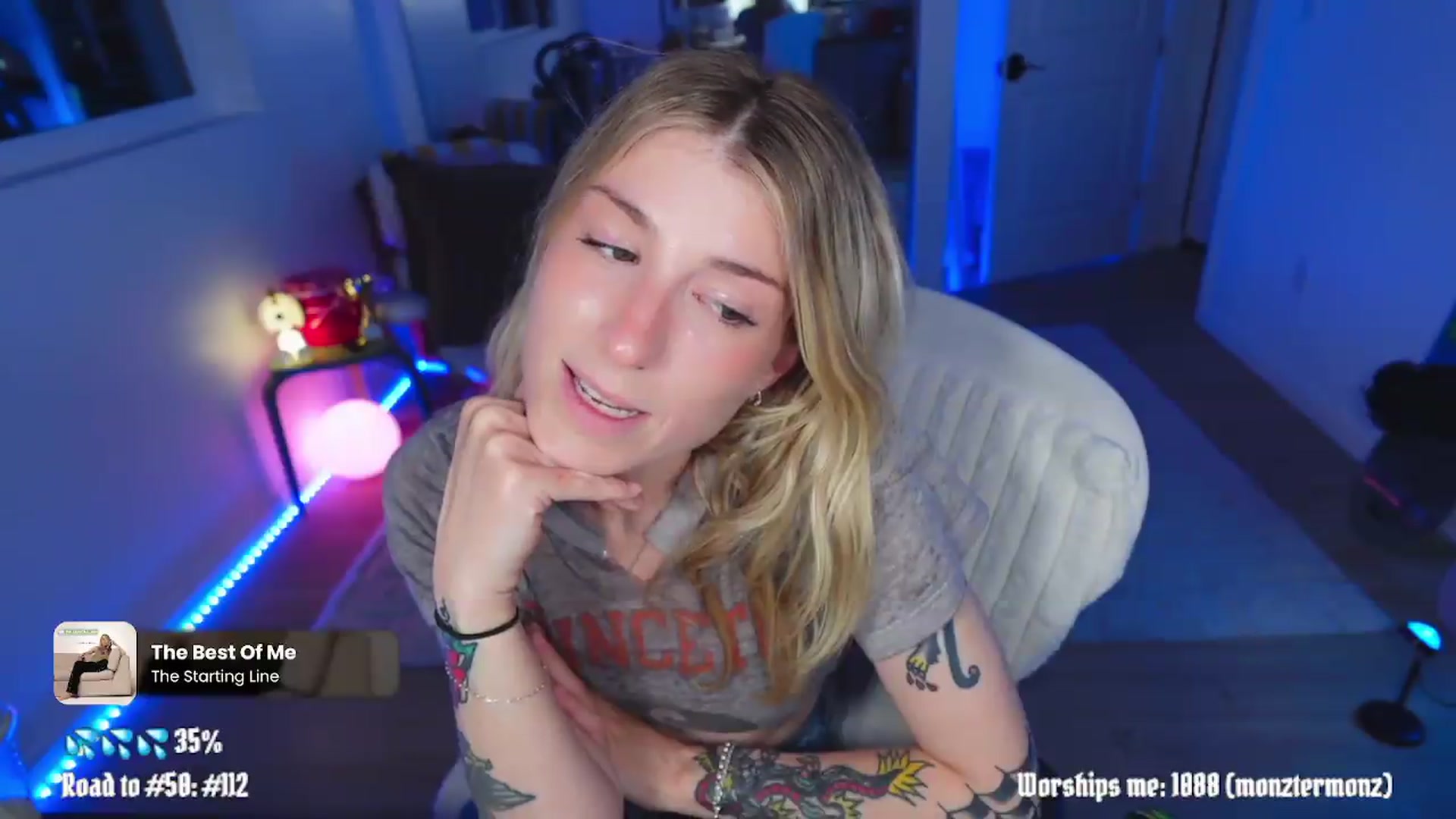 Gallery image thumbnail from stoney_fox's myfreecams stream on, 04/28/2026, 03:13 image 18 of 20