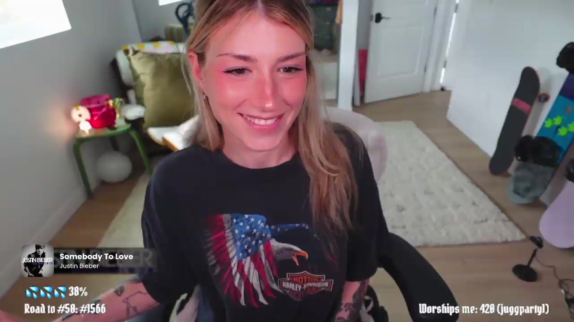 Gallery image thumbnail from stoney_fox's myfreecams stream on, 05/03/2026, 01:40 image 8 of 20