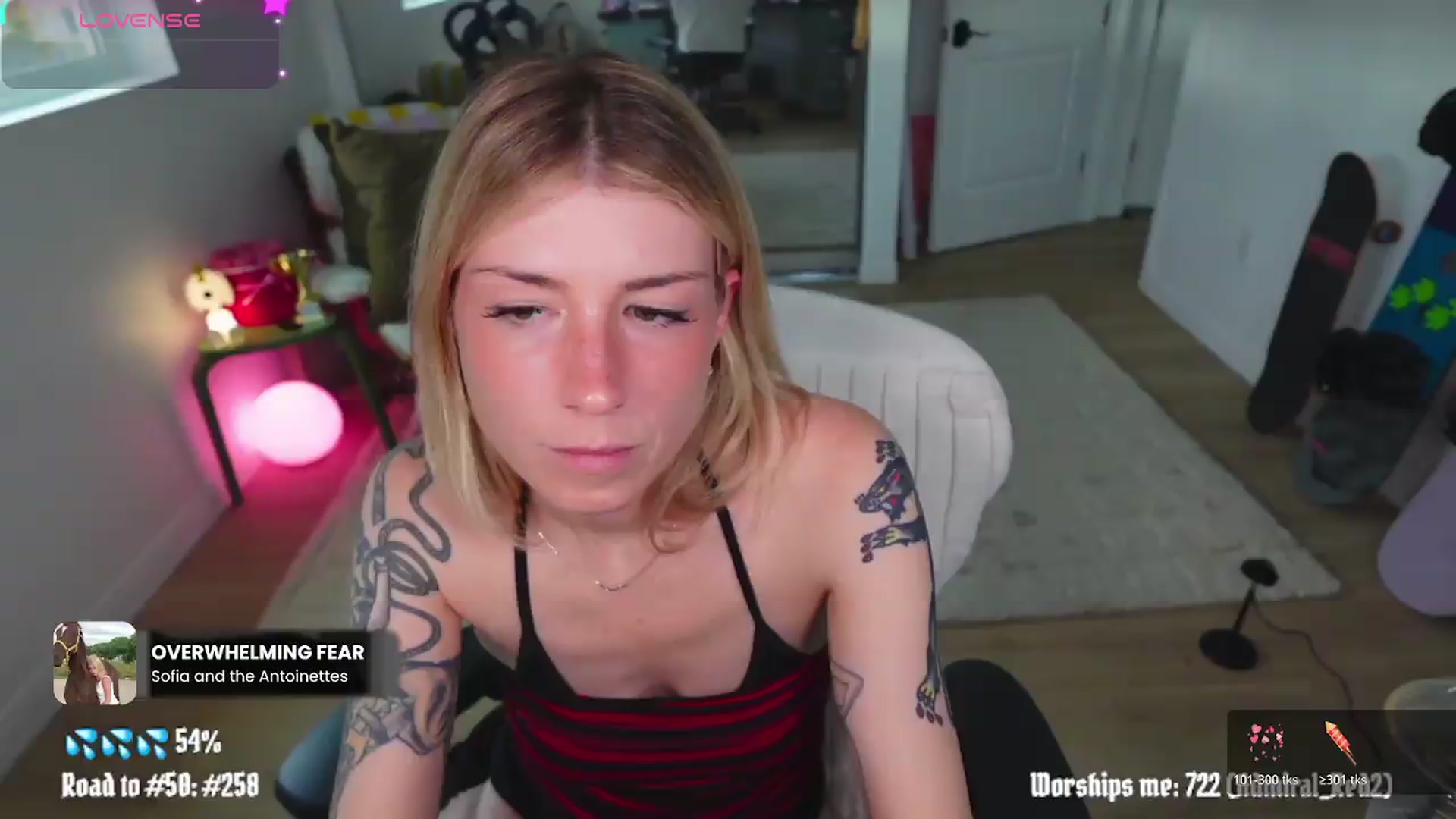 Gallery image thumbnail from stoney_fox's myfreecams stream on, 05/04/2026, 04:08 image 1 of 20