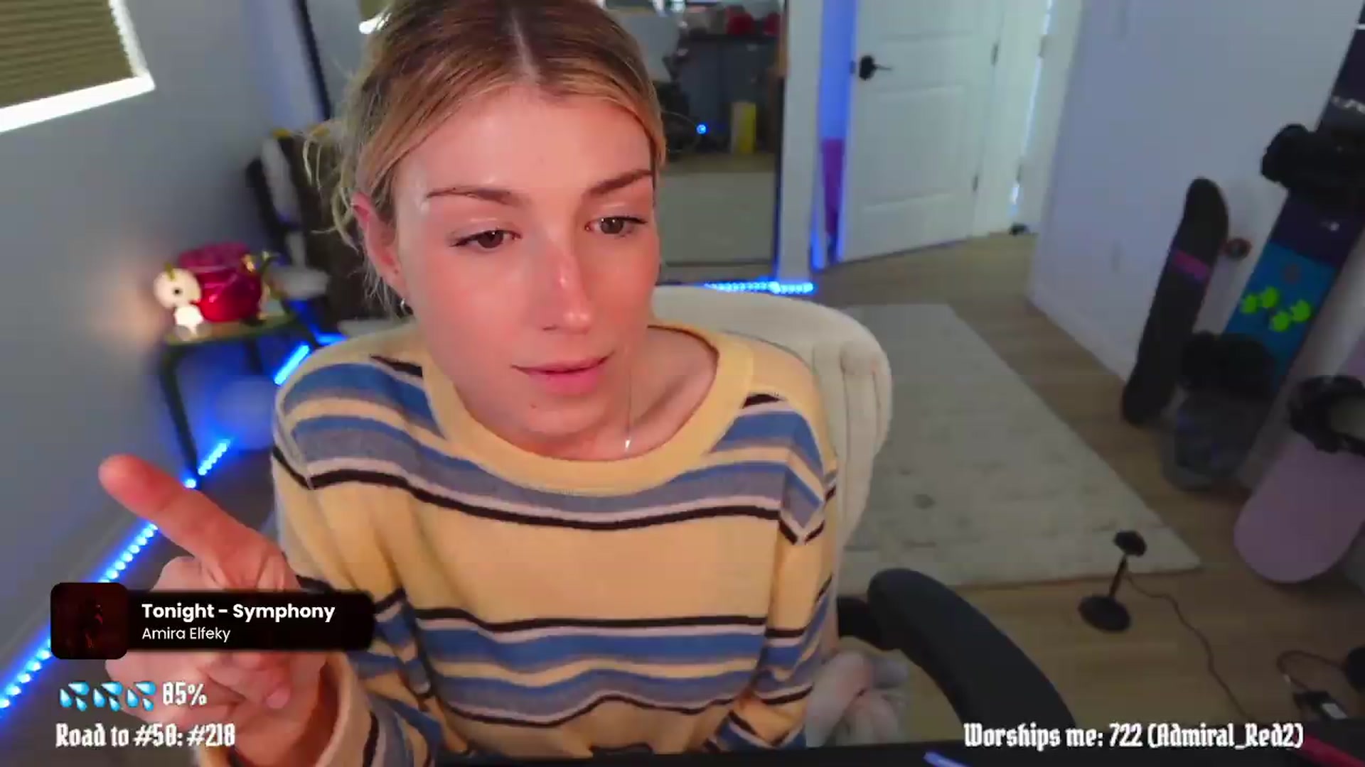 Gallery image thumbnail from stoney_fox's myfreecams stream on, 05/08/2026, 24:27 image 18 of 20