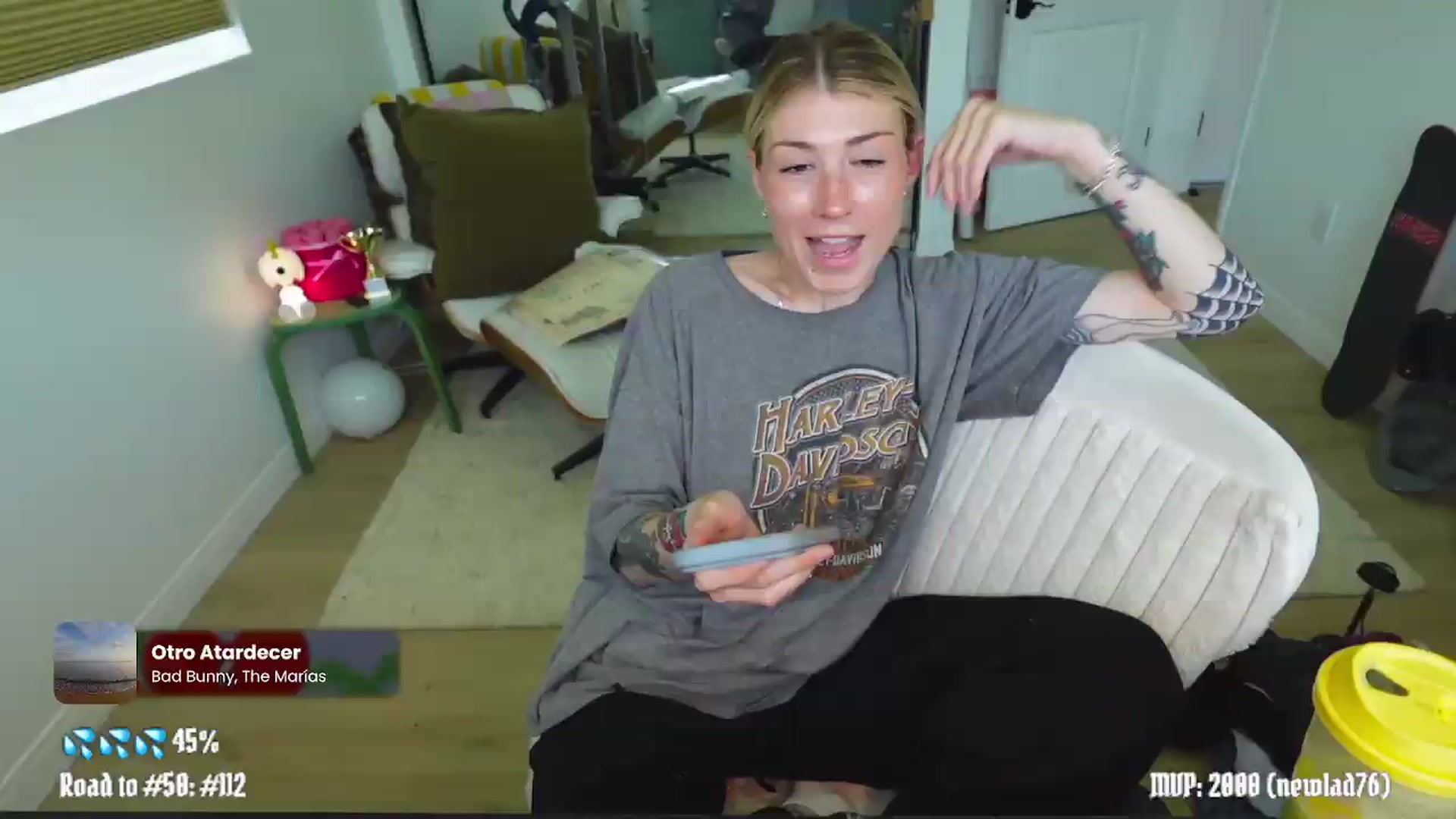 Gallery image thumbnail from stoney_fox's myfreecams stream on, 05/10/2026, 20:50 image 7 of 20