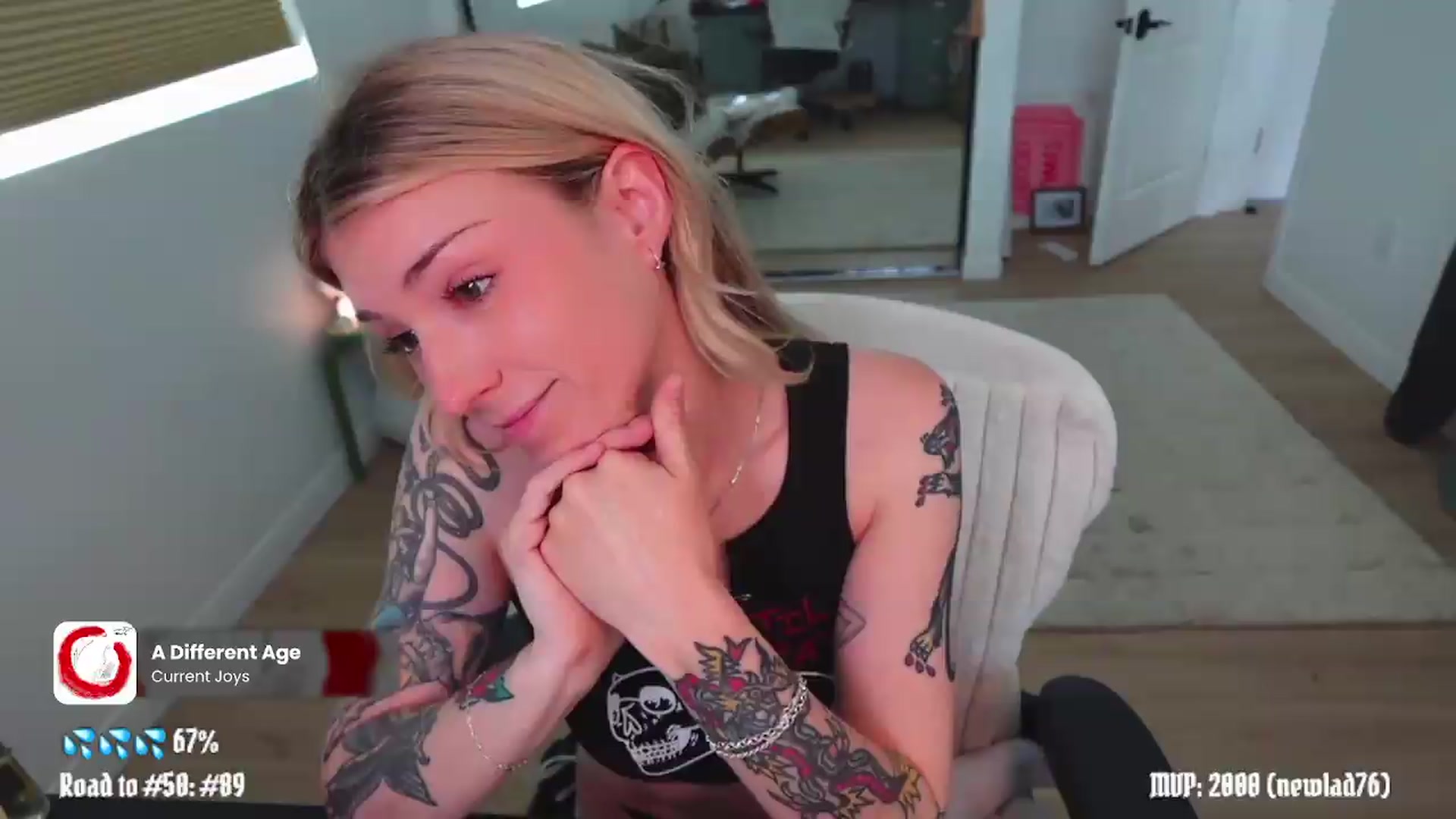 Gallery image thumbnail from stoney_fox's myfreecams stream on, 05/11/2026, 23:54 image 16 of 20