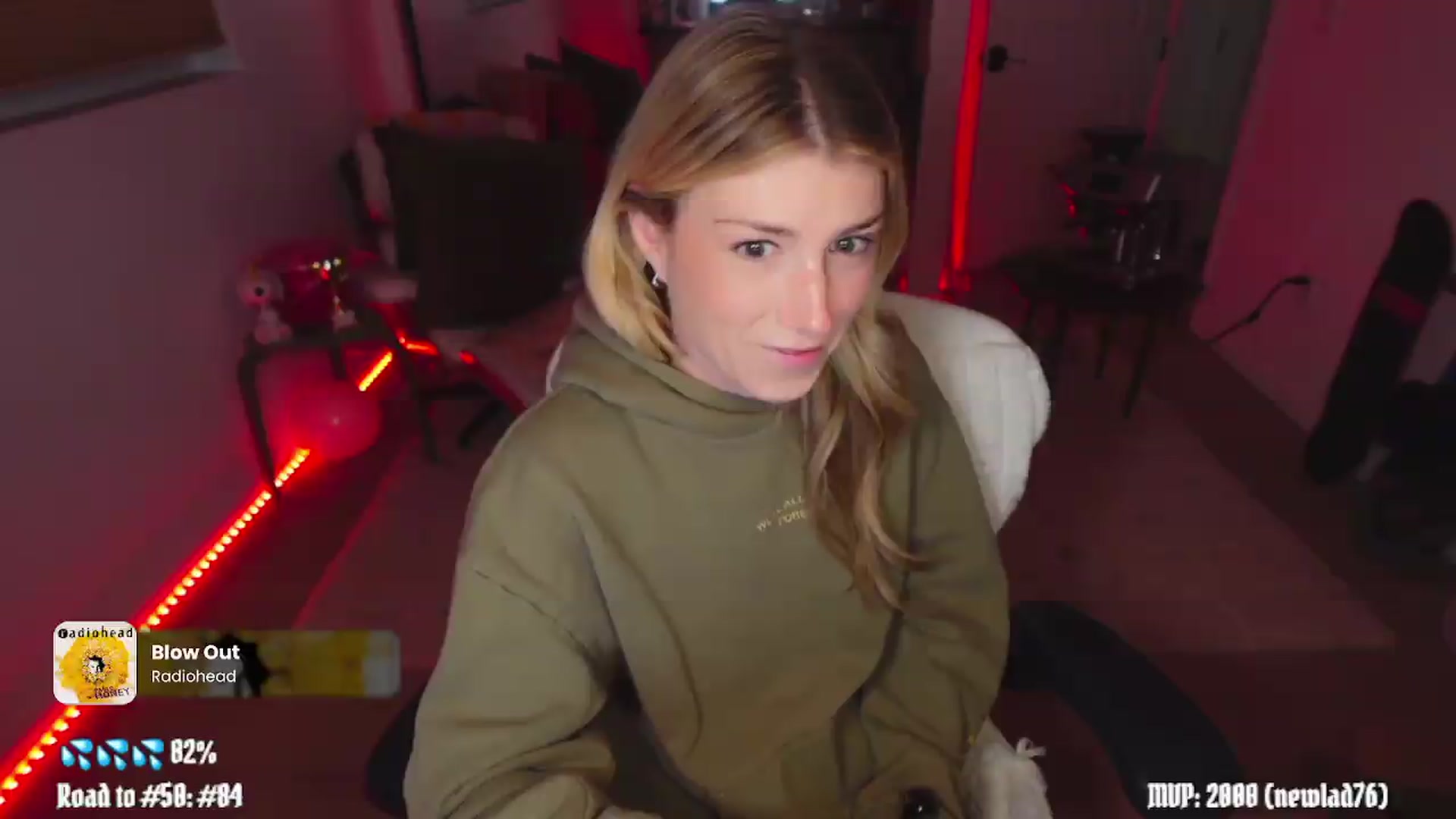 Gallery image thumbnail from stoney_fox's myfreecams stream on, 05/13/2026, 07:14 image 3 of 20