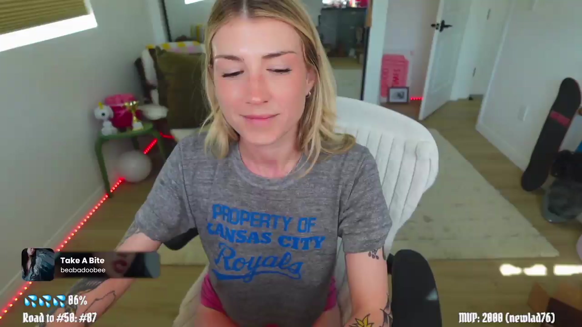 Gallery image thumbnail from stoney_fox's myfreecams stream on, 05/14/2026, 02:29 image 4 of 20