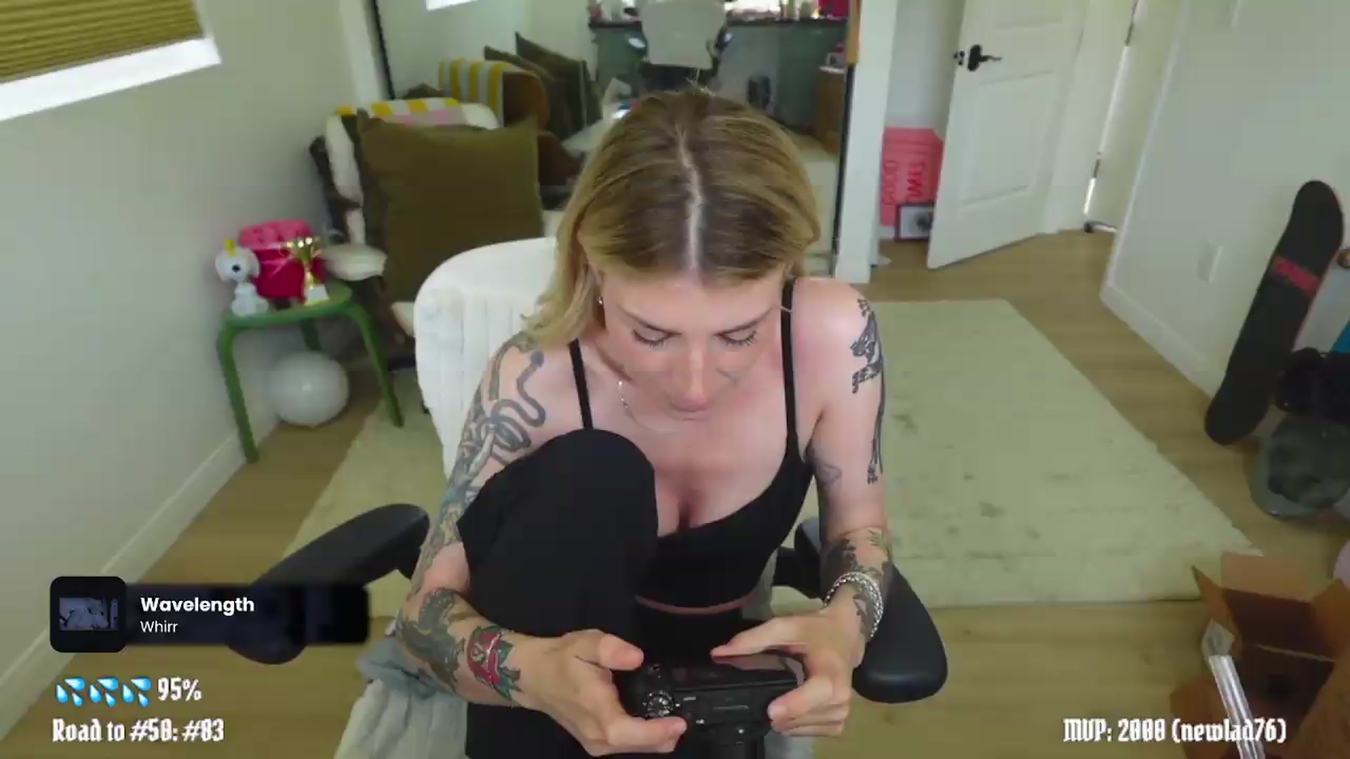 Gallery image thumbnail from stoney_fox's myfreecams stream on, 05/14/2026, 21:44 image 16 of 20