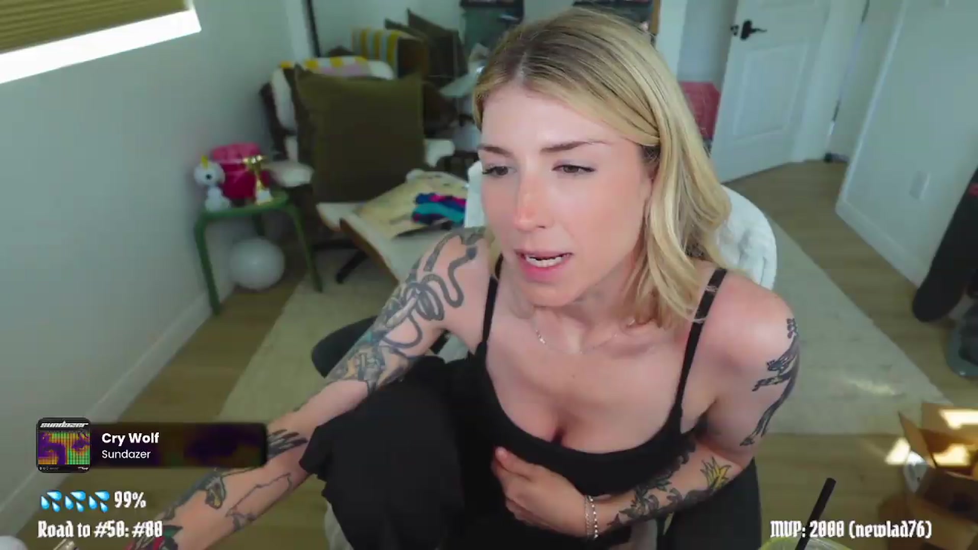 Gallery image thumbnail from stoney_fox's myfreecams stream on, 05/15/2026, 24:16 image 17 of 20