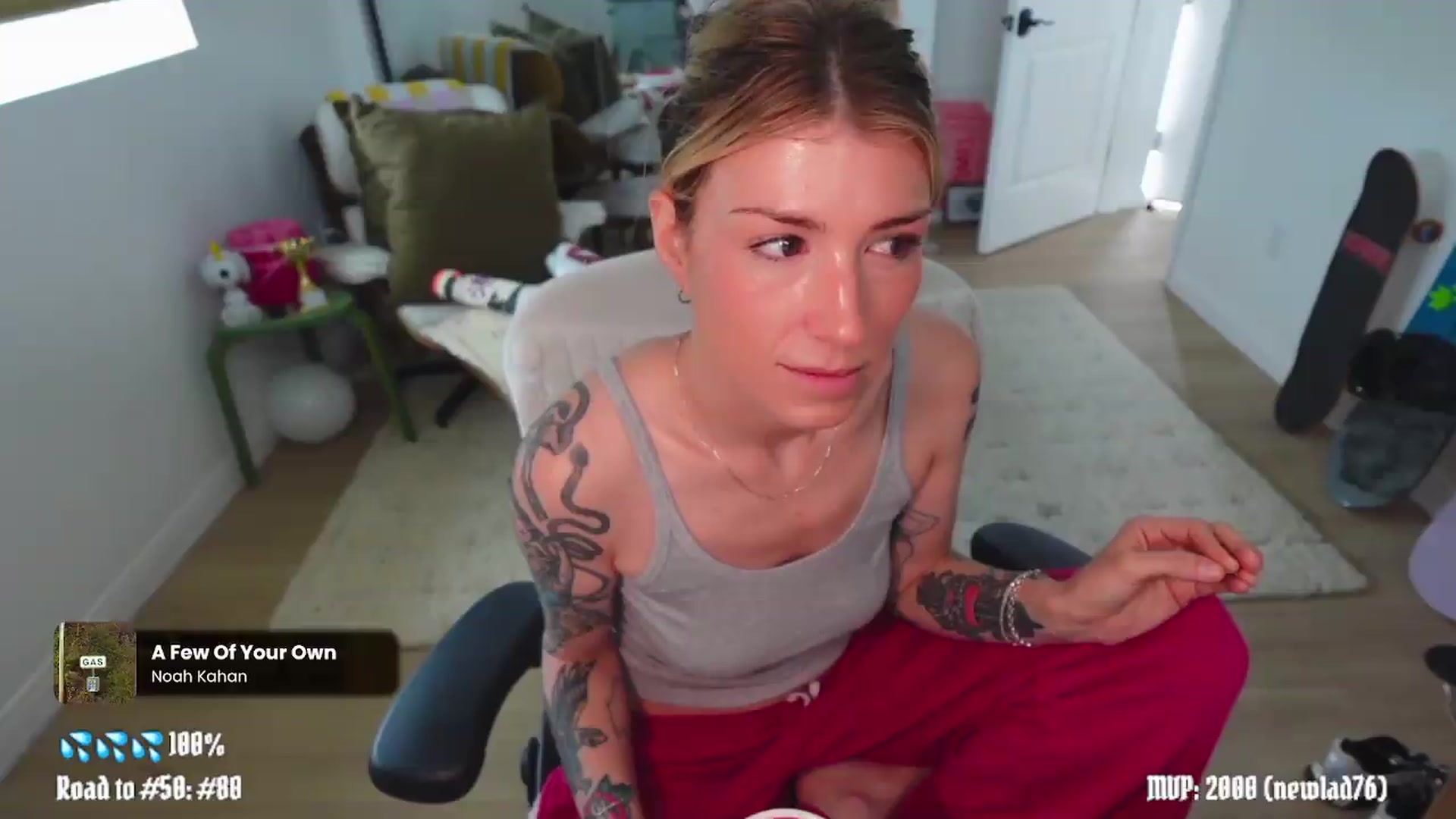 Gallery image thumbnail from stoney_fox's myfreecams stream on, 05/17/2026, 18:29 image 9 of 20