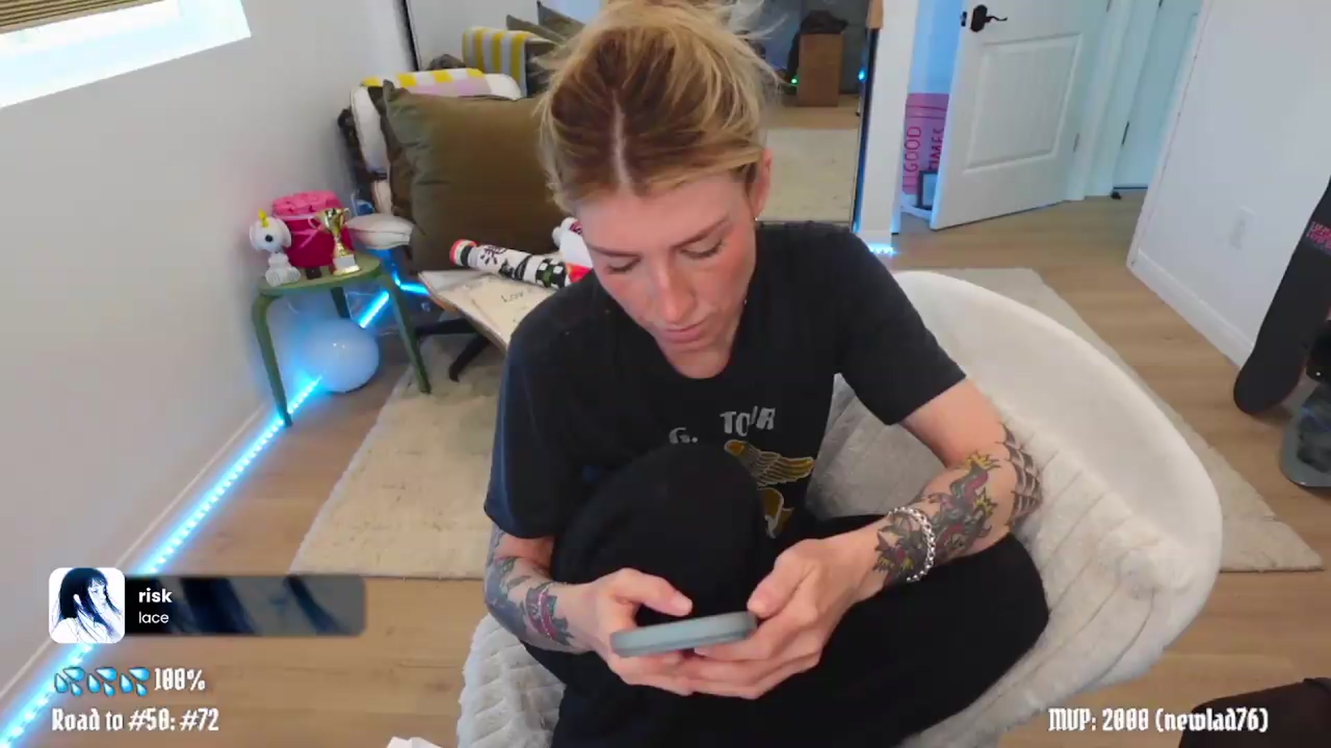 Gallery image thumbnail from stoney_fox's myfreecams stream on, 05/18/2026, 19:02 image 1 of 20