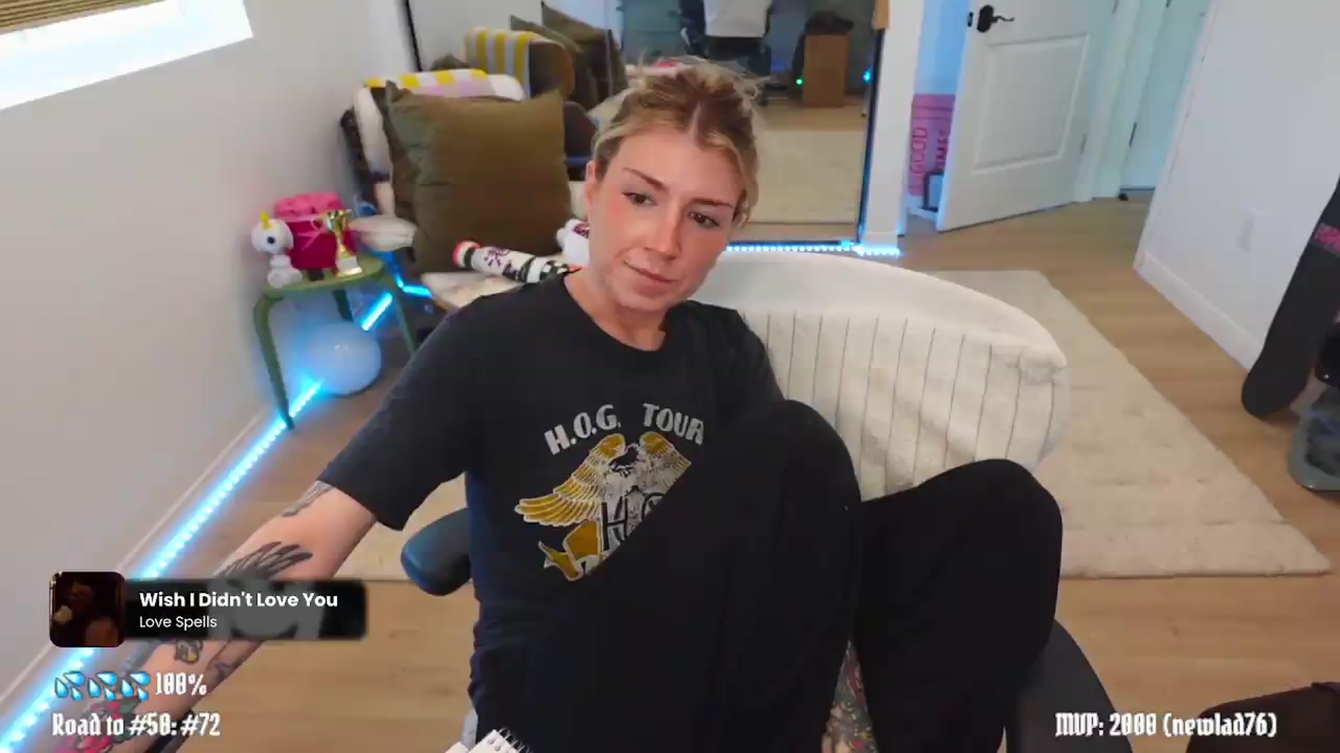 Gallery image thumbnail from stoney_fox's myfreecams stream on, 05/18/2026, 19:02 image 15 of 20