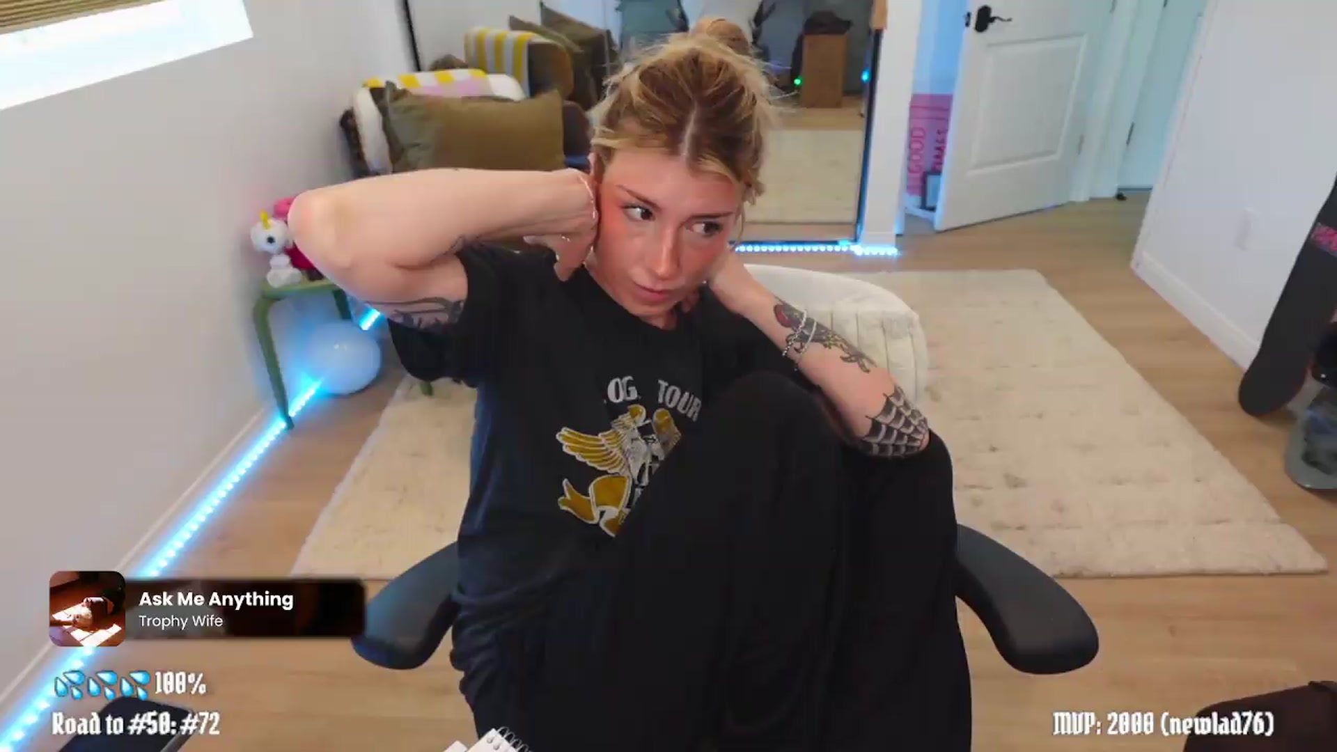 Gallery image thumbnail from stoney_fox's myfreecams stream on, 05/18/2026, 19:02 image 16 of 20