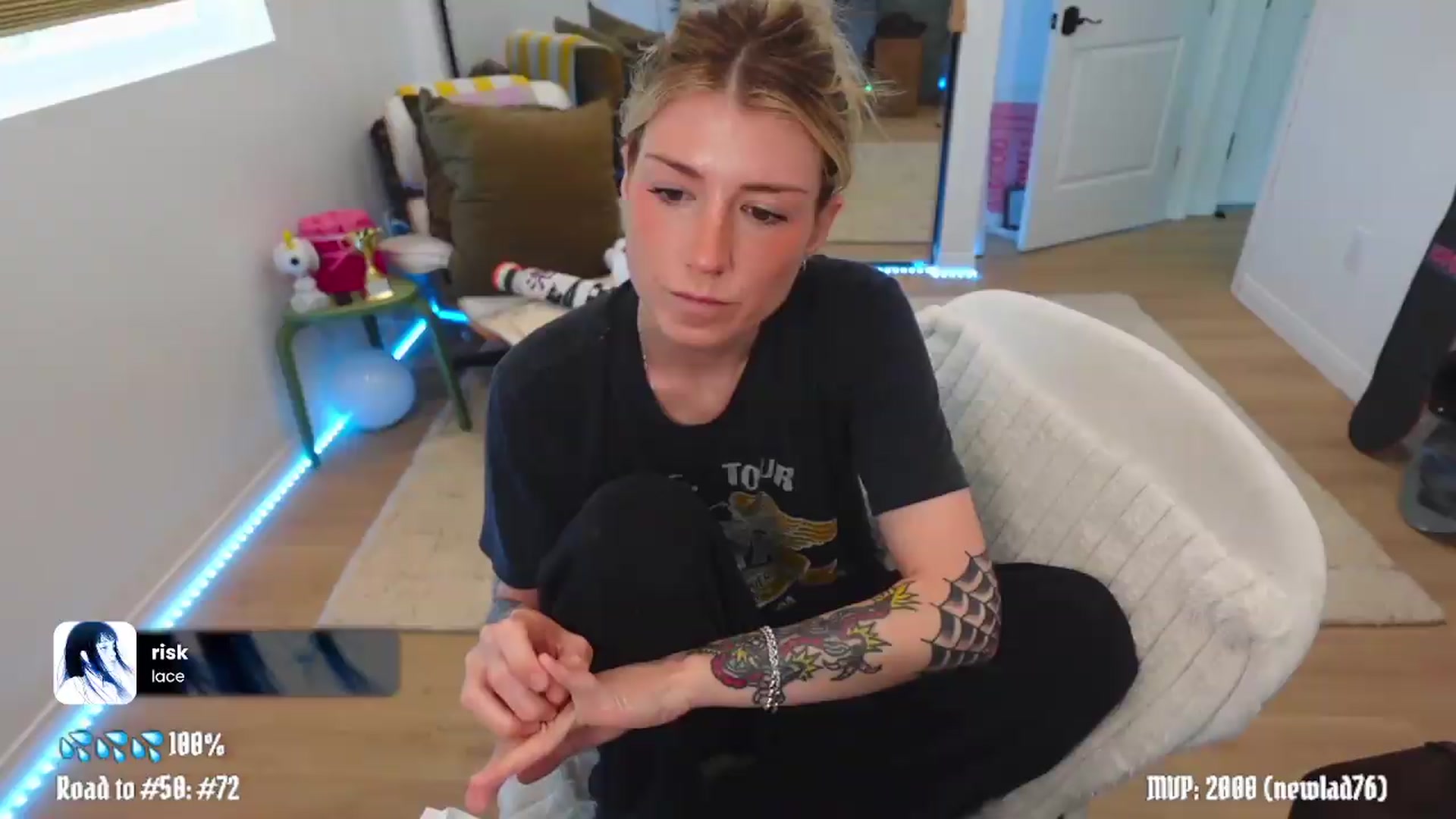 Gallery image thumbnail from stoney_fox's myfreecams stream on, 05/18/2026, 19:02 image 2 of 20