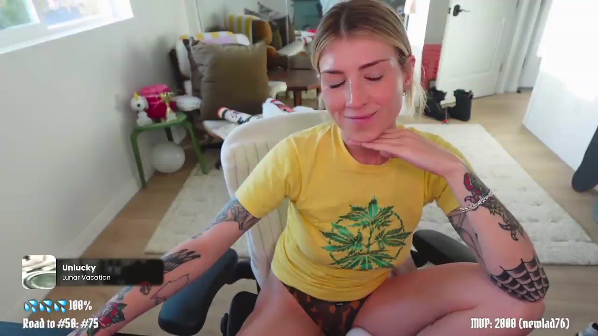 Gallery image thumbnail from stoney_fox's myfreecams stream on, 05/19/2026, 03:40 image 10 of 20