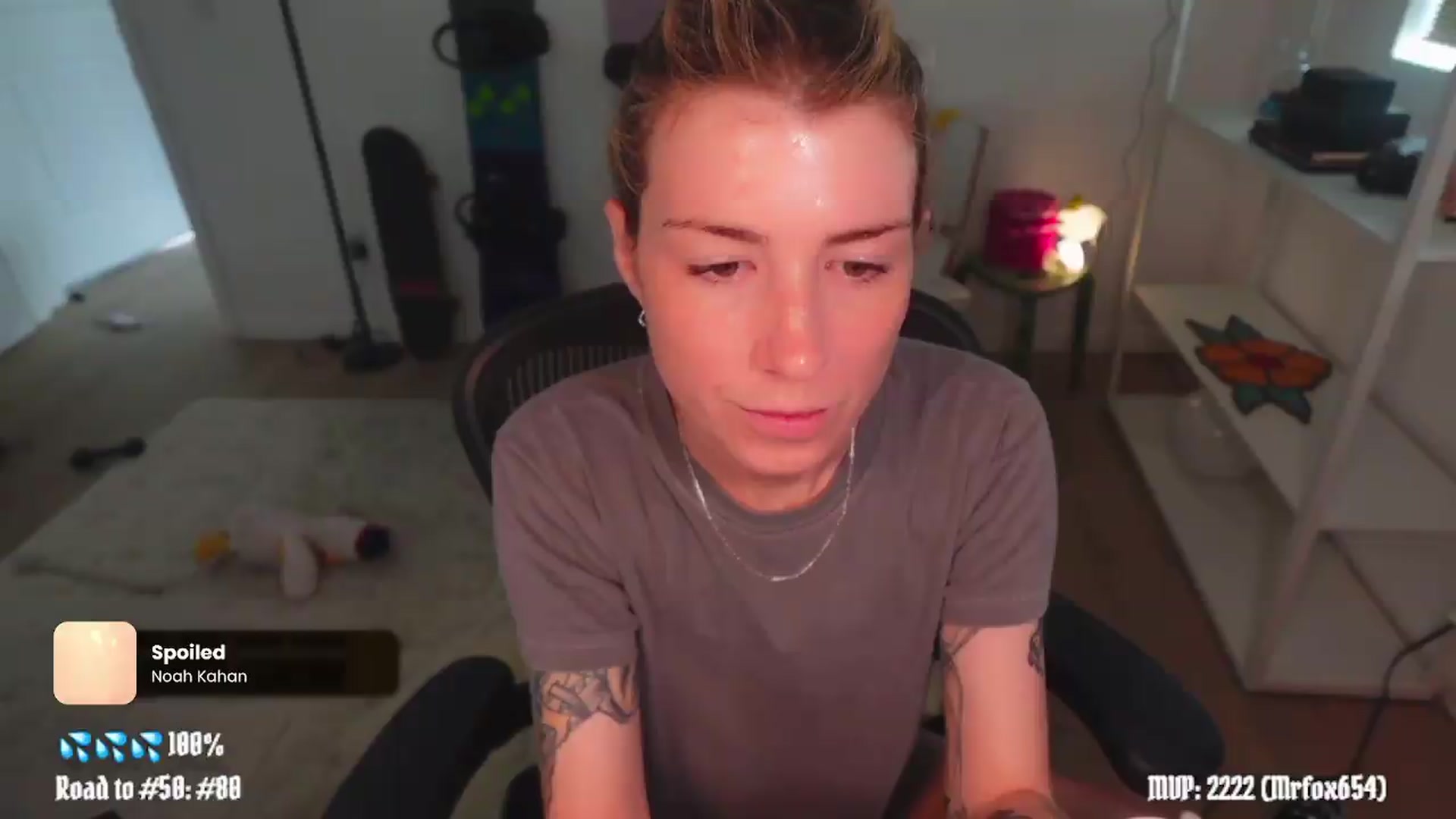 Gallery image thumbnail from stoney_fox's myfreecams stream on, 05/23/2026, 18:43 image 16 of 20