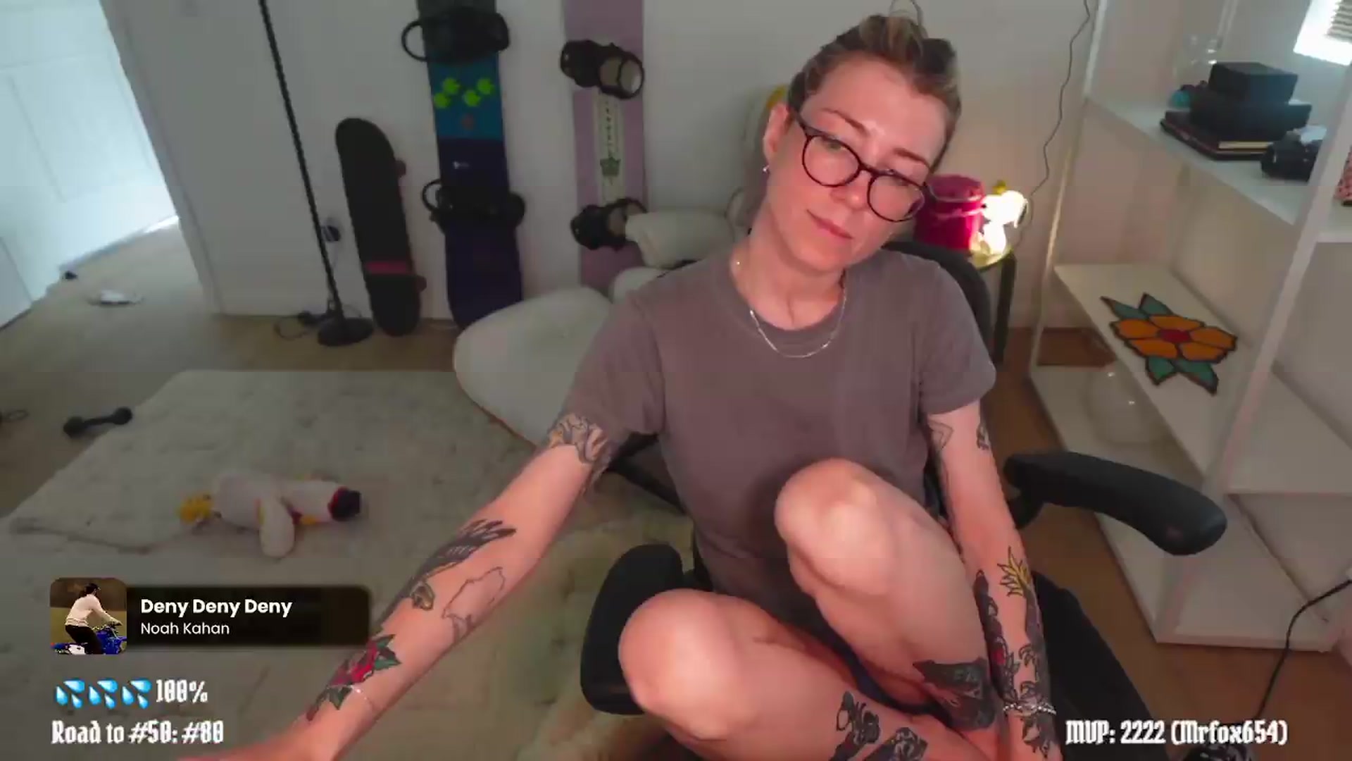 Gallery image thumbnail from stoney_fox's myfreecams stream on, 05/23/2026, 18:43 image 10 of 20