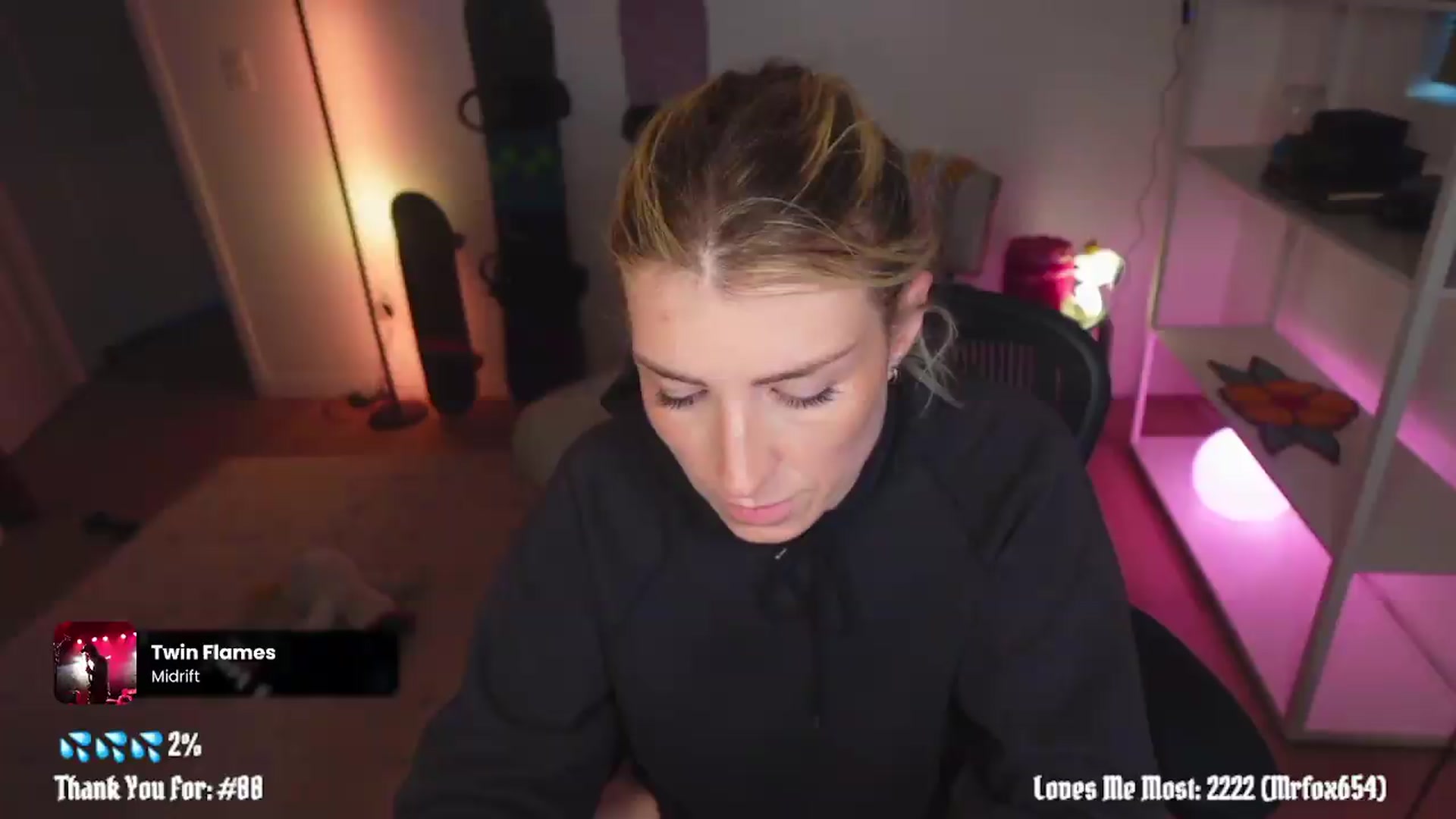 Gallery image thumbnail from stoney_fox's myfreecams stream on, 05/25/2026, 03:19 image 17 of 20