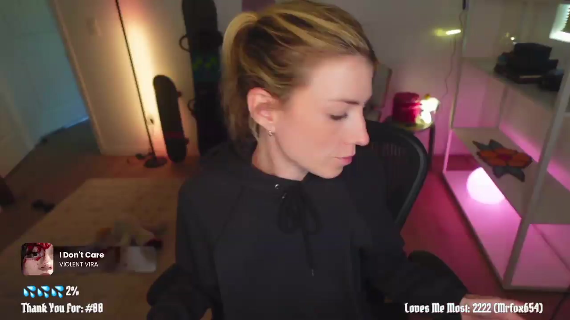 Gallery image thumbnail from stoney_fox's myfreecams stream on, 05/25/2026, 03:19 image 9 of 20