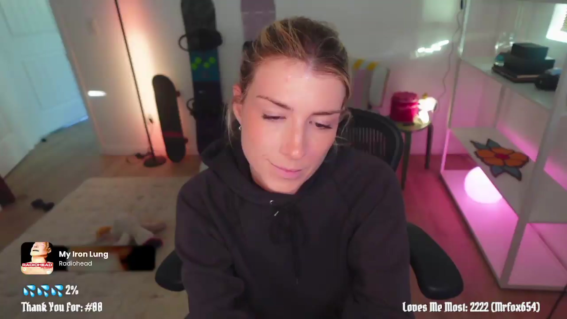 Gallery image thumbnail from stoney_fox's myfreecams stream on, 05/25/2026, 03:19 image 2 of 20