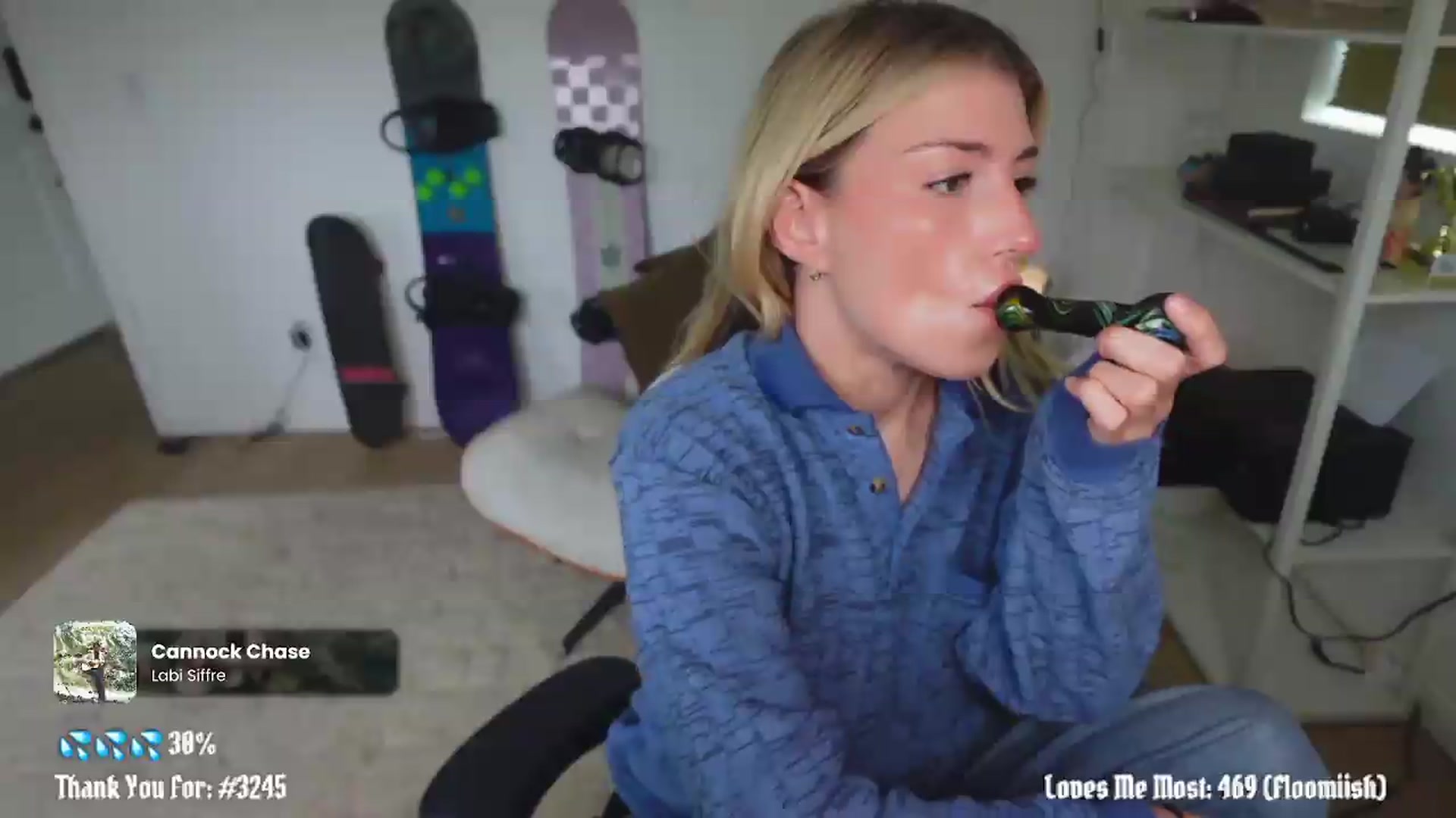 Gallery image thumbnail from stoney_fox's myfreecams stream on, 06/05/2026, 18:02 image 9 of 20