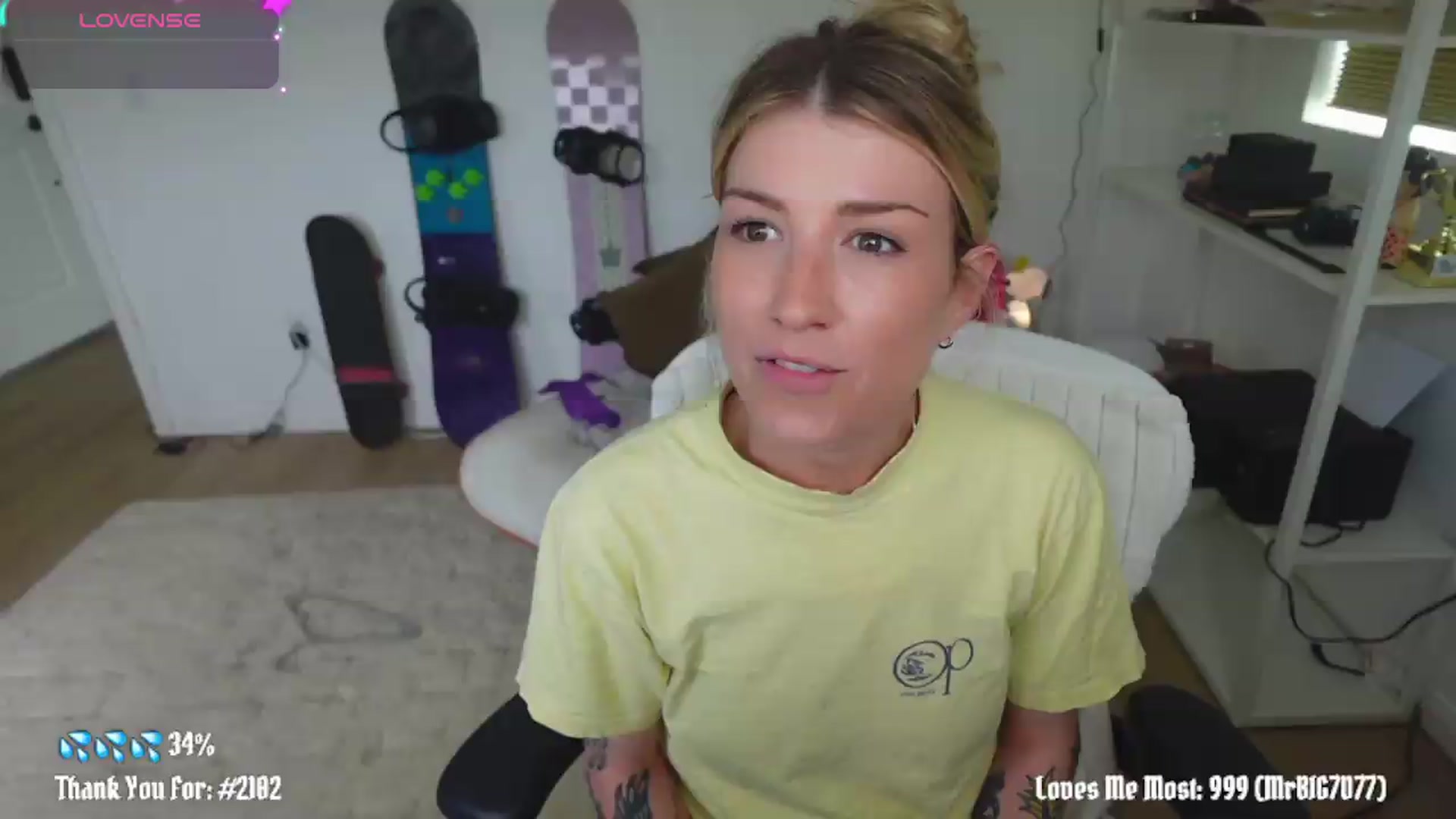 Gallery image thumbnail from stoney_fox's myfreecams stream on, 06/05/2026, 22:30 image 5 of 20