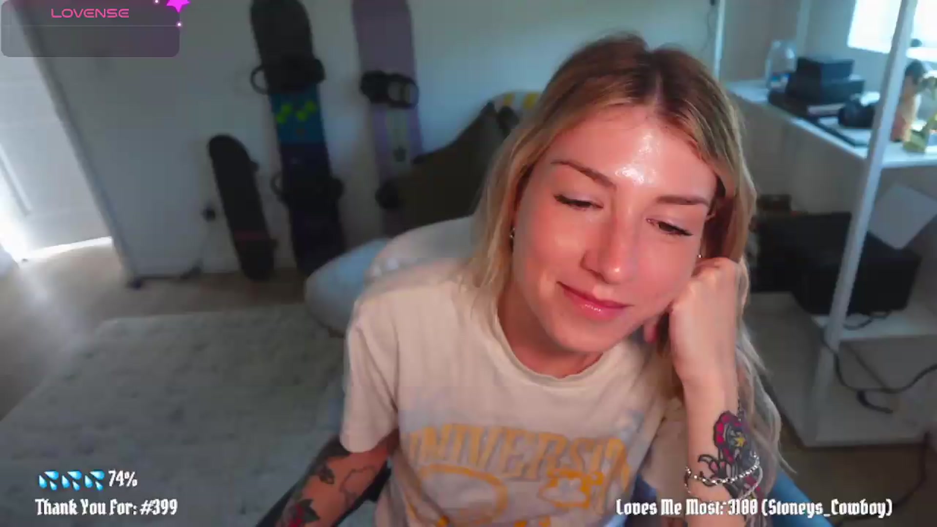 Gallery image thumbnail from stoney_fox's myfreecams stream on, 06/08/2026, 19:24 image 5 of 20
