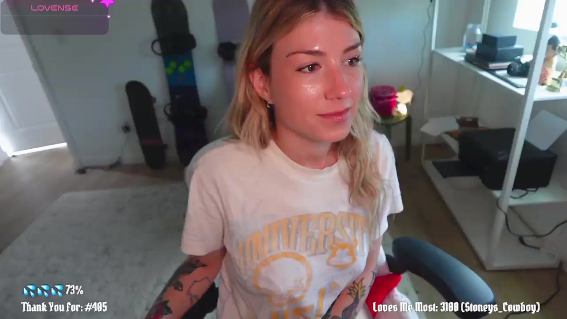 Gallery image thumbnail from stoney_fox's myfreecams stream on, 06/08/2026, 19:24 image 1 of 20