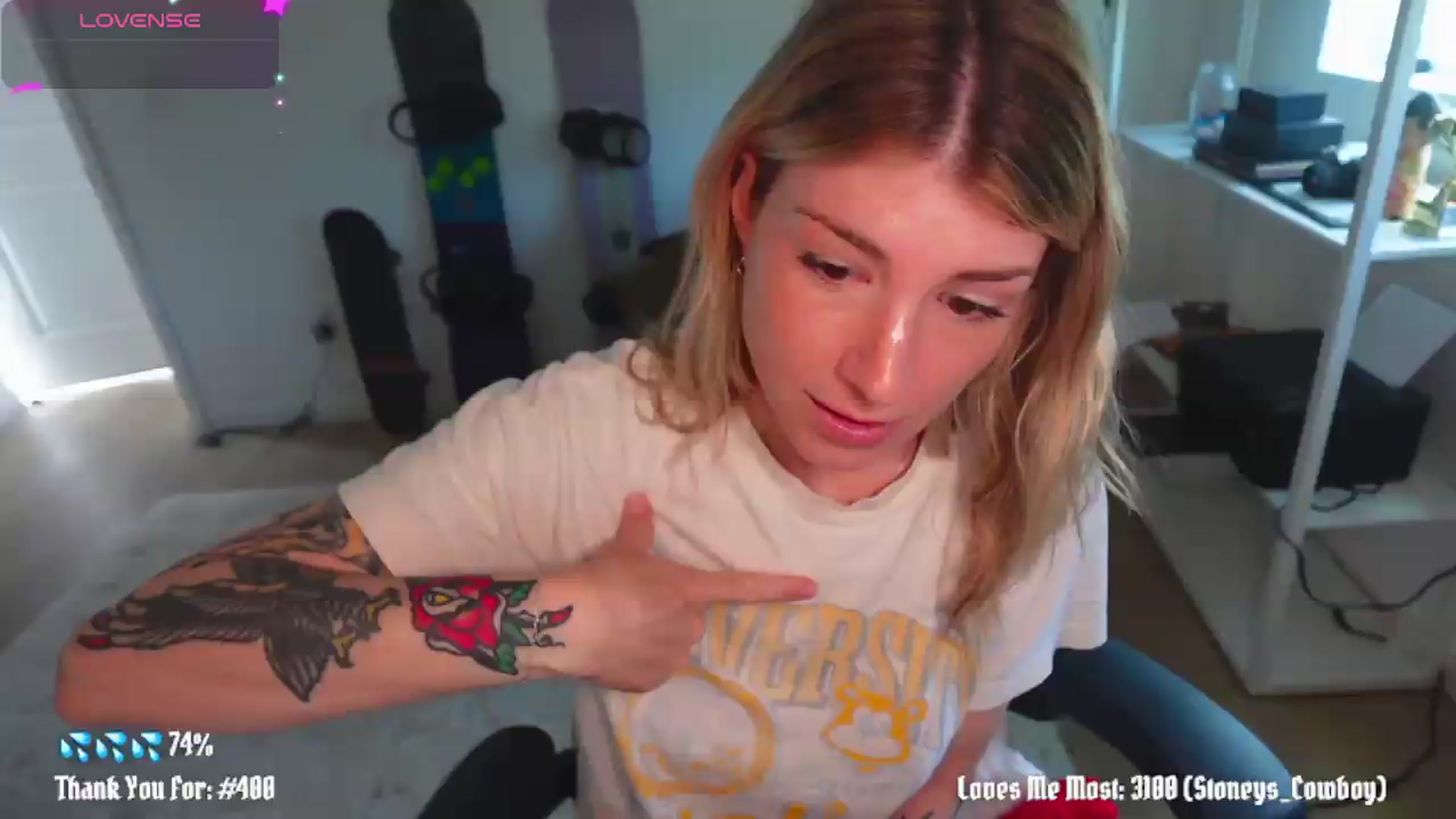 Gallery image thumbnail from stoney_fox's myfreecams stream on, 06/08/2026, 19:24 image 4 of 20