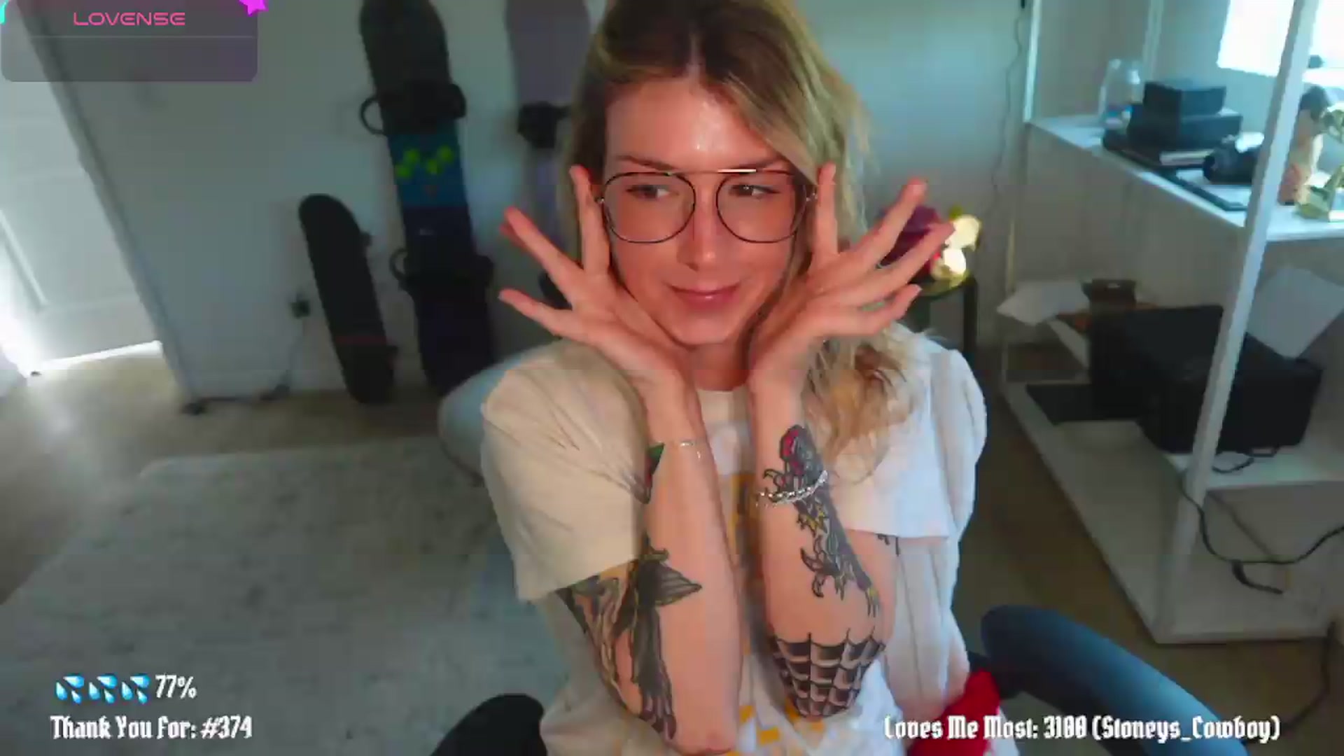 Gallery image thumbnail from stoney_fox's myfreecams stream on, 06/08/2026, 19:24 image 10 of 20