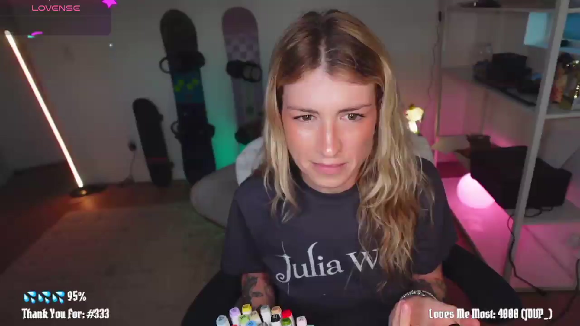 Gallery image thumbnail from stoney_fox's myfreecams stream on, 06/10/2026, 04:40 image 11 of 20