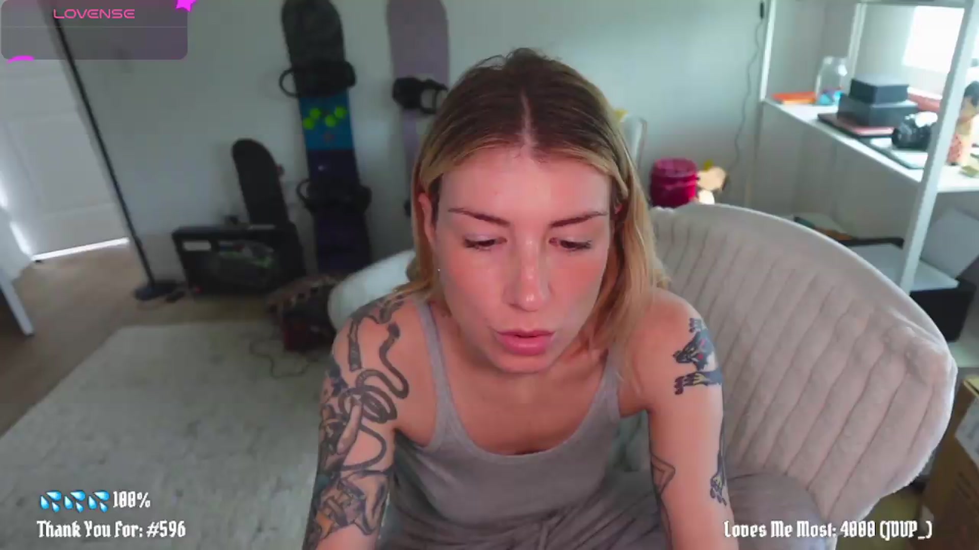 Gallery image thumbnail from stoney_fox's myfreecams stream on, 06/15/2026, 20:08 image 14 of 20