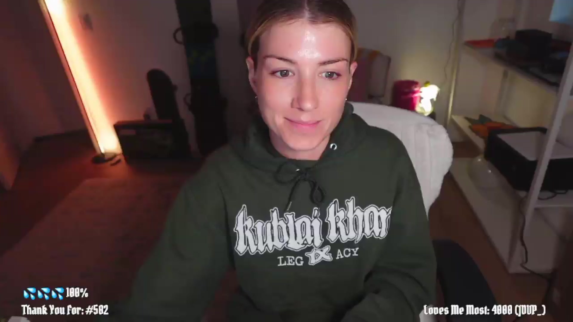 Gallery image thumbnail from stoney_fox's myfreecams stream on, 06/16/2026, 04:07 image 1 of 20