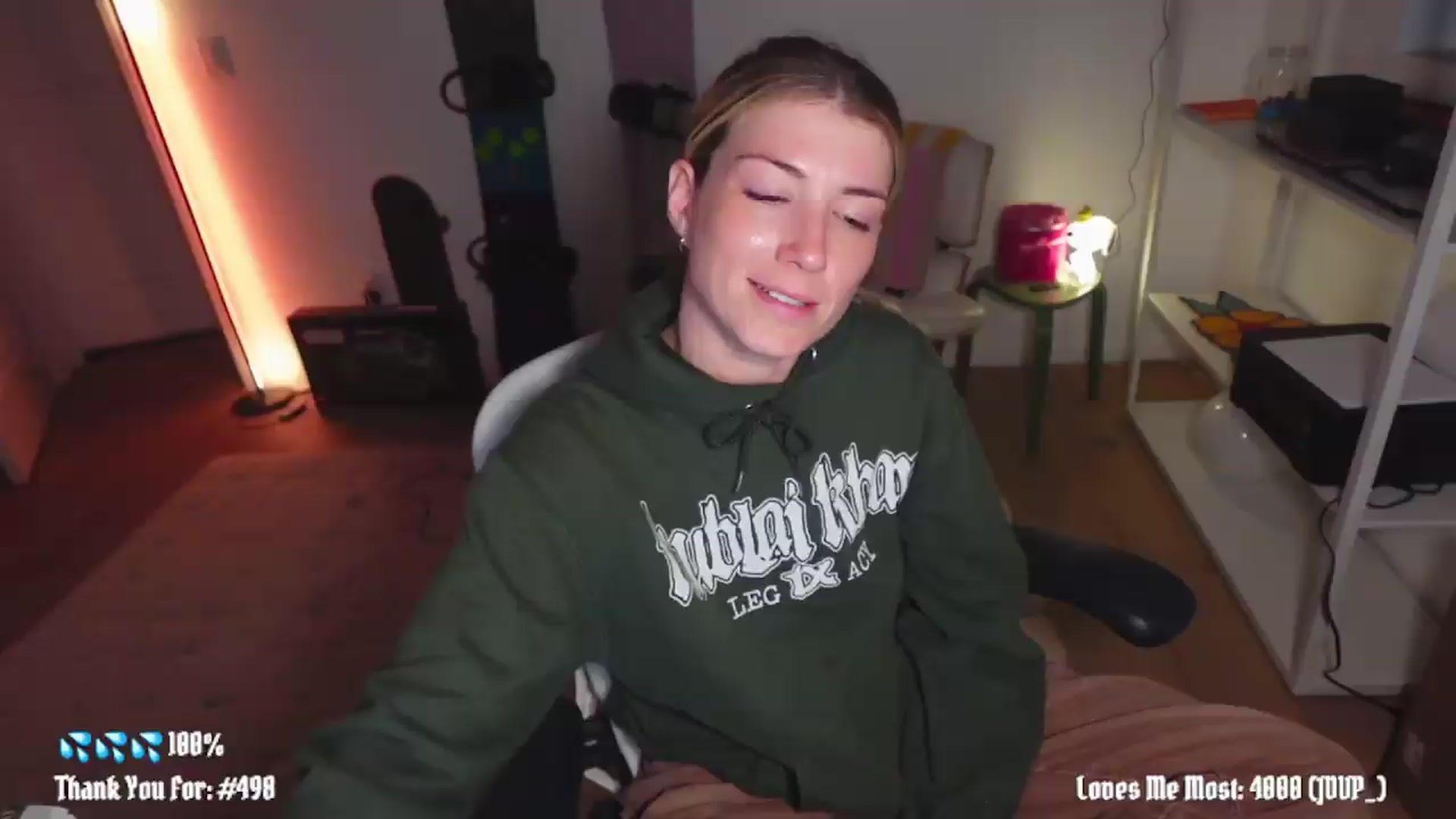 Gallery image thumbnail from stoney_fox's myfreecams stream on, 06/16/2026, 04:07 image 13 of 20