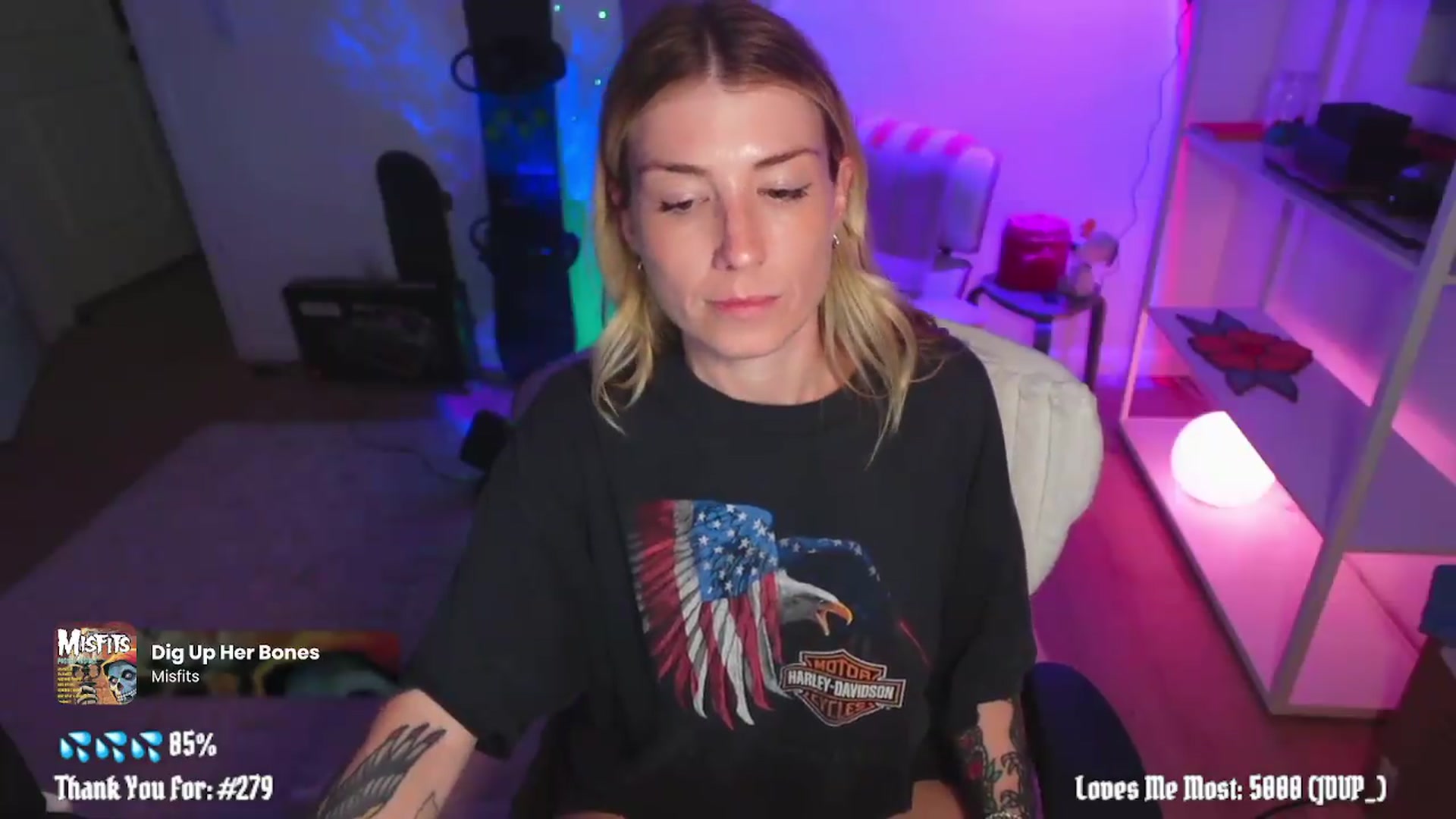 Gallery image thumbnail from stoney_fox's myfreecams stream on, 06/20/2026, 08:34 image 3 of 20