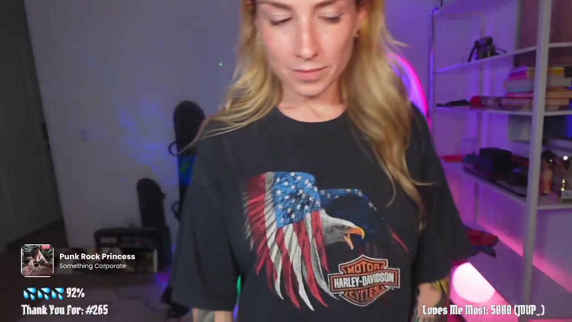 Gallery image thumbnail from stoney_fox's myfreecams stream on, 06/20/2026, 08:34 image 7 of 20