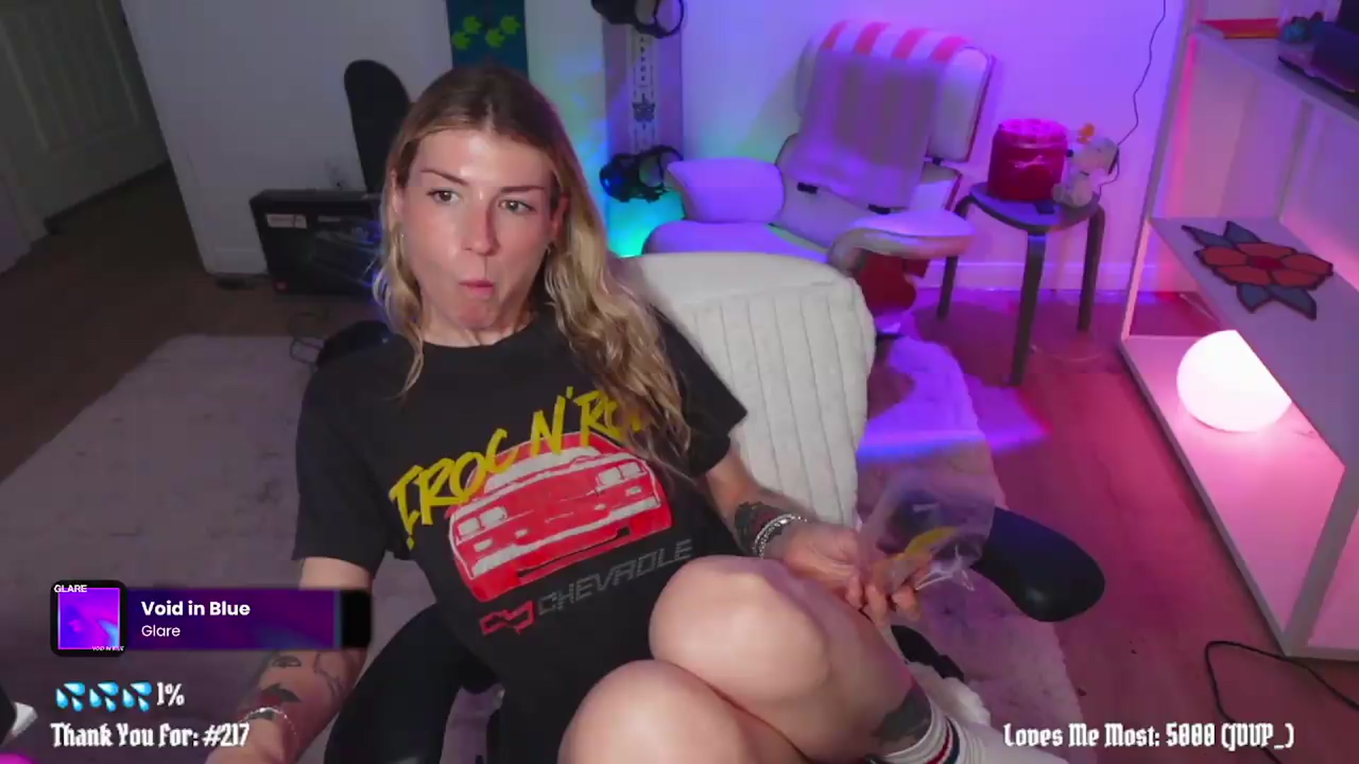 Gallery image thumbnail from stoney_fox's myfreecams stream on, 06/21/2026, 07:27 image 8 of 20